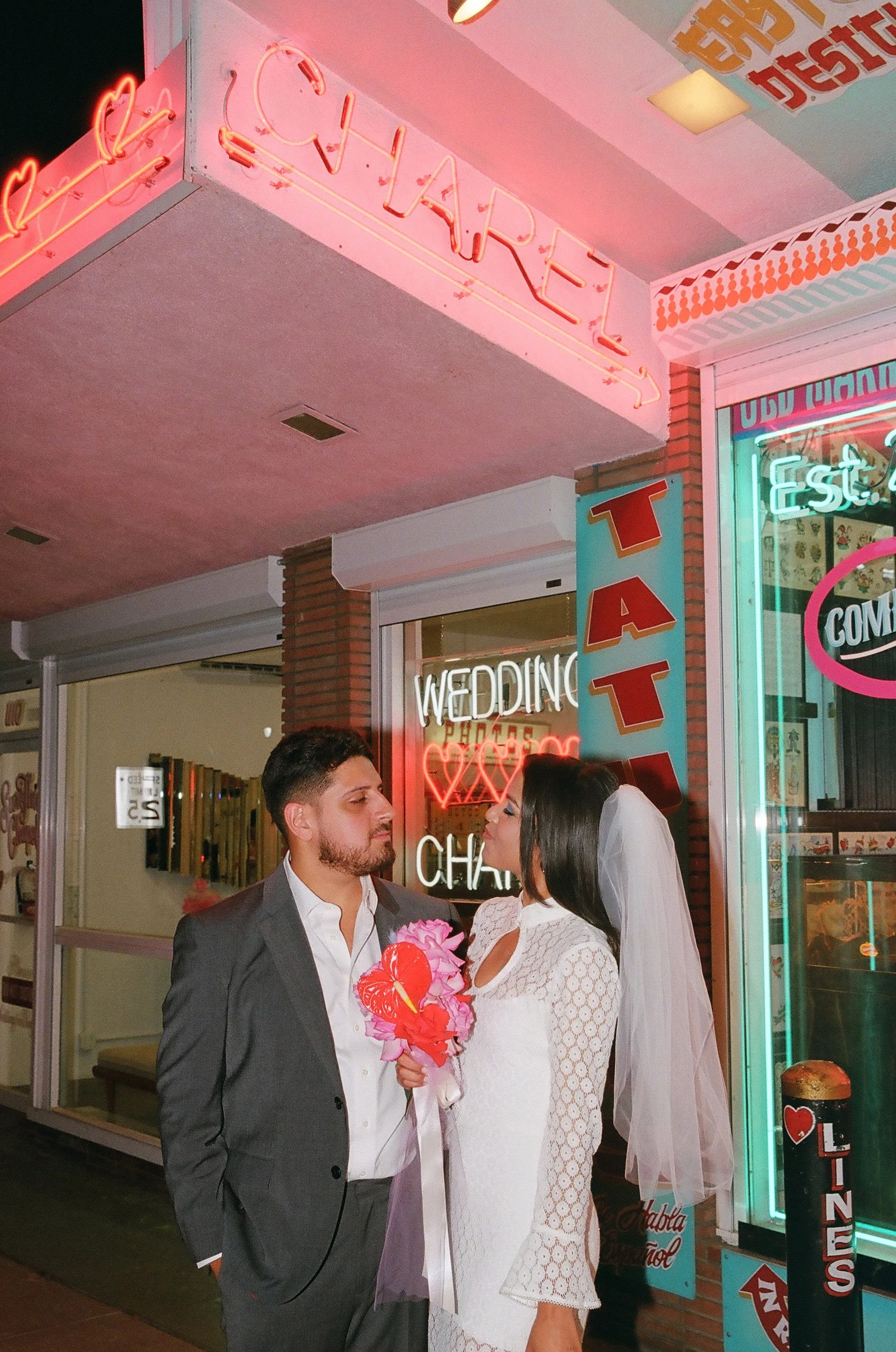 Paola-Vegas-Elopement-120.jpg