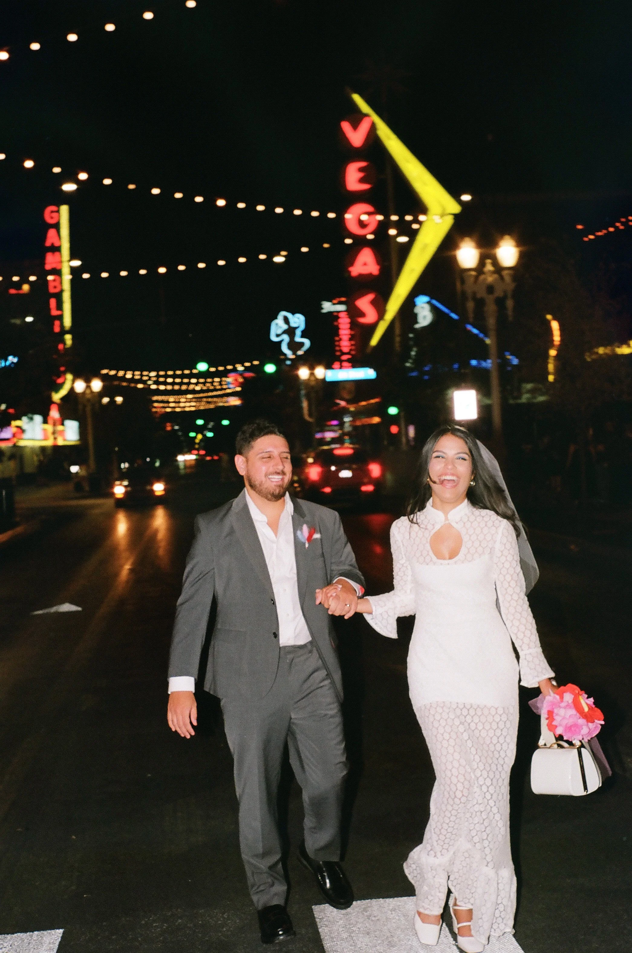 Paola-Vegas-Elopement-151.jpg