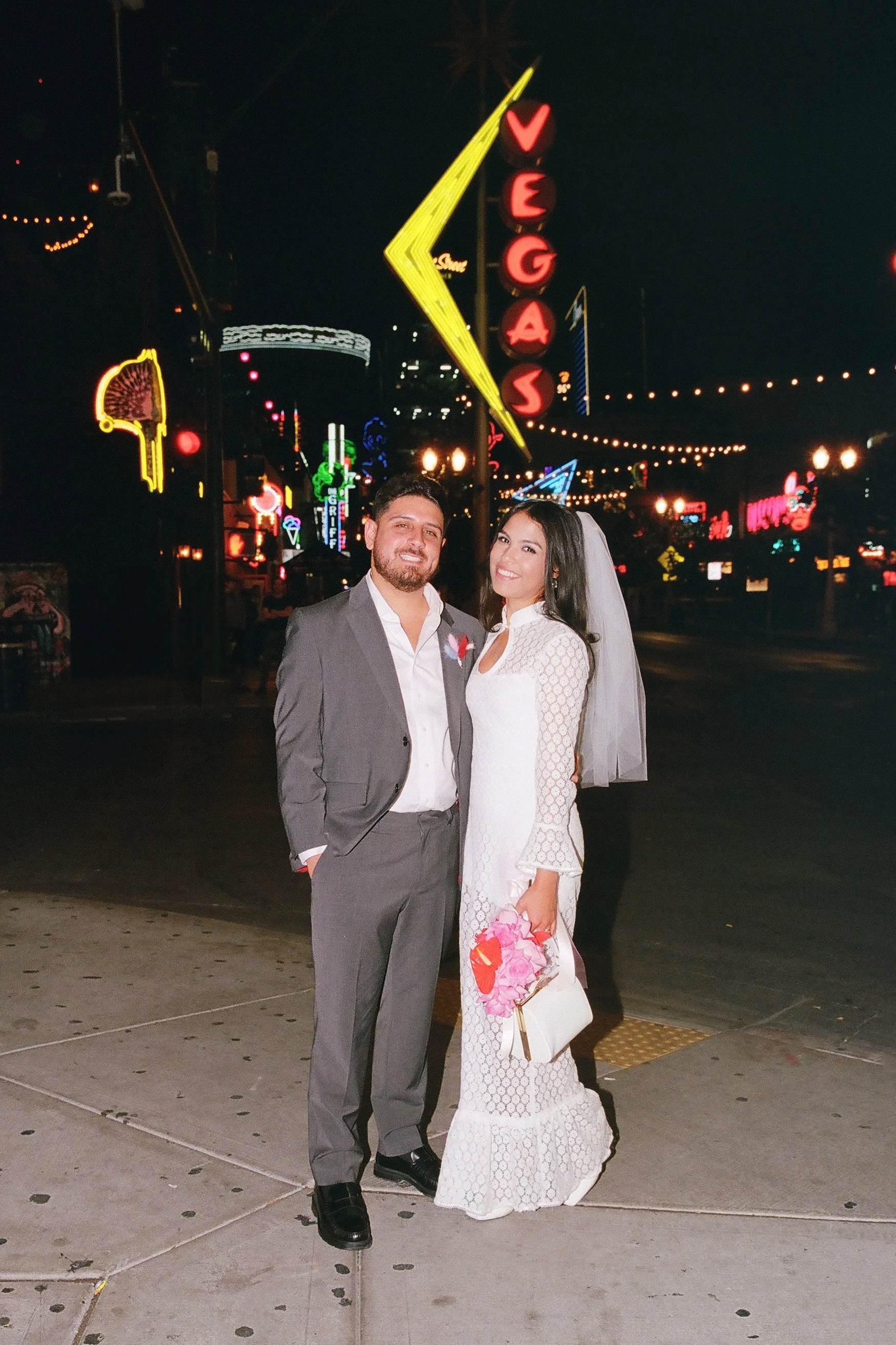 Paola-Vegas-Elopement-142.jpg