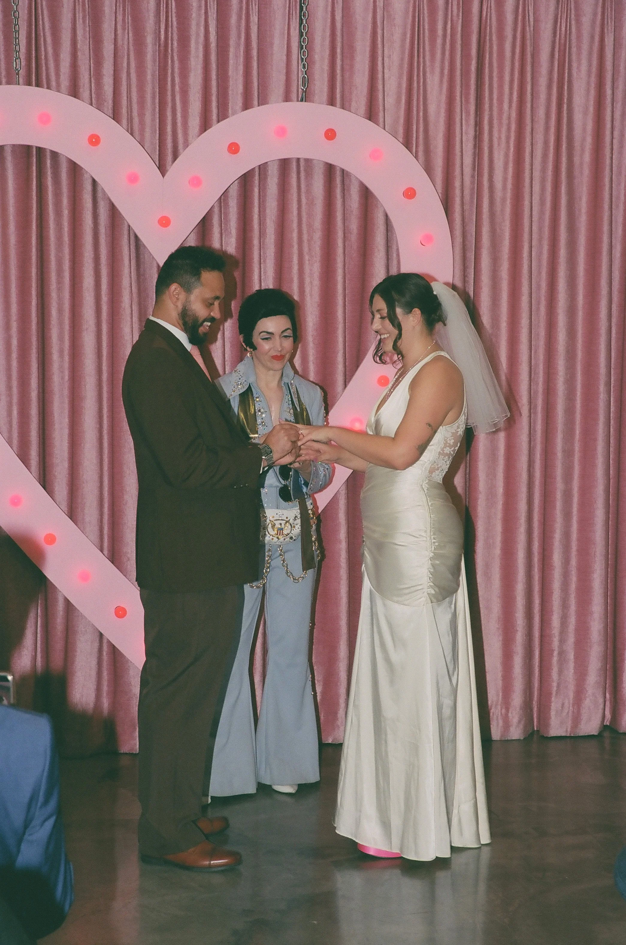 Madison-Vegas-Elopement-Film-7.jpg