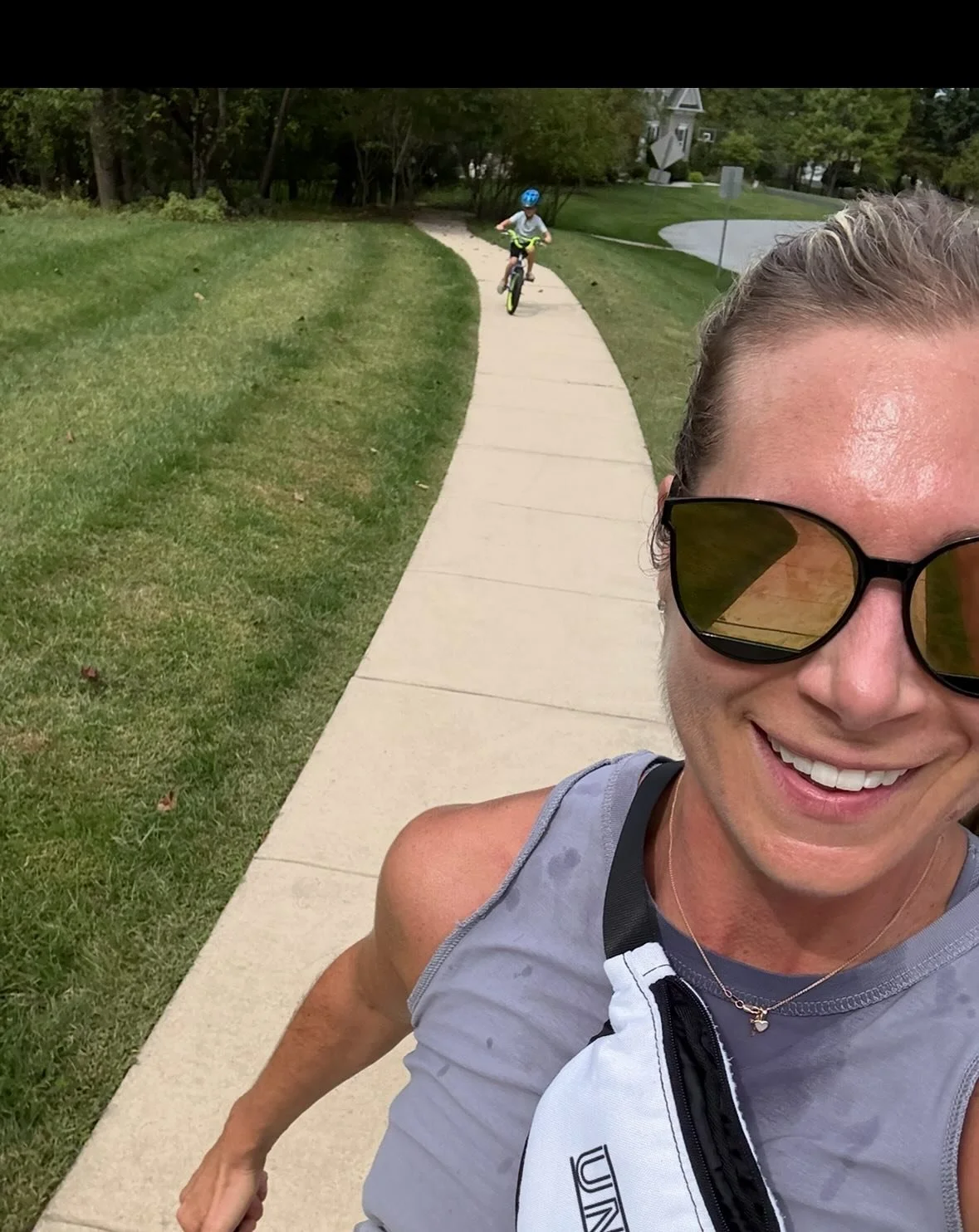 Running in the sun of September with littlest workout partner and feeling great! Thanks to our pre workout sports drink and post workout recovery shake !

UNSHAKEABLE is scientifically crafted to provide you with adequate amounts of micro and macronu