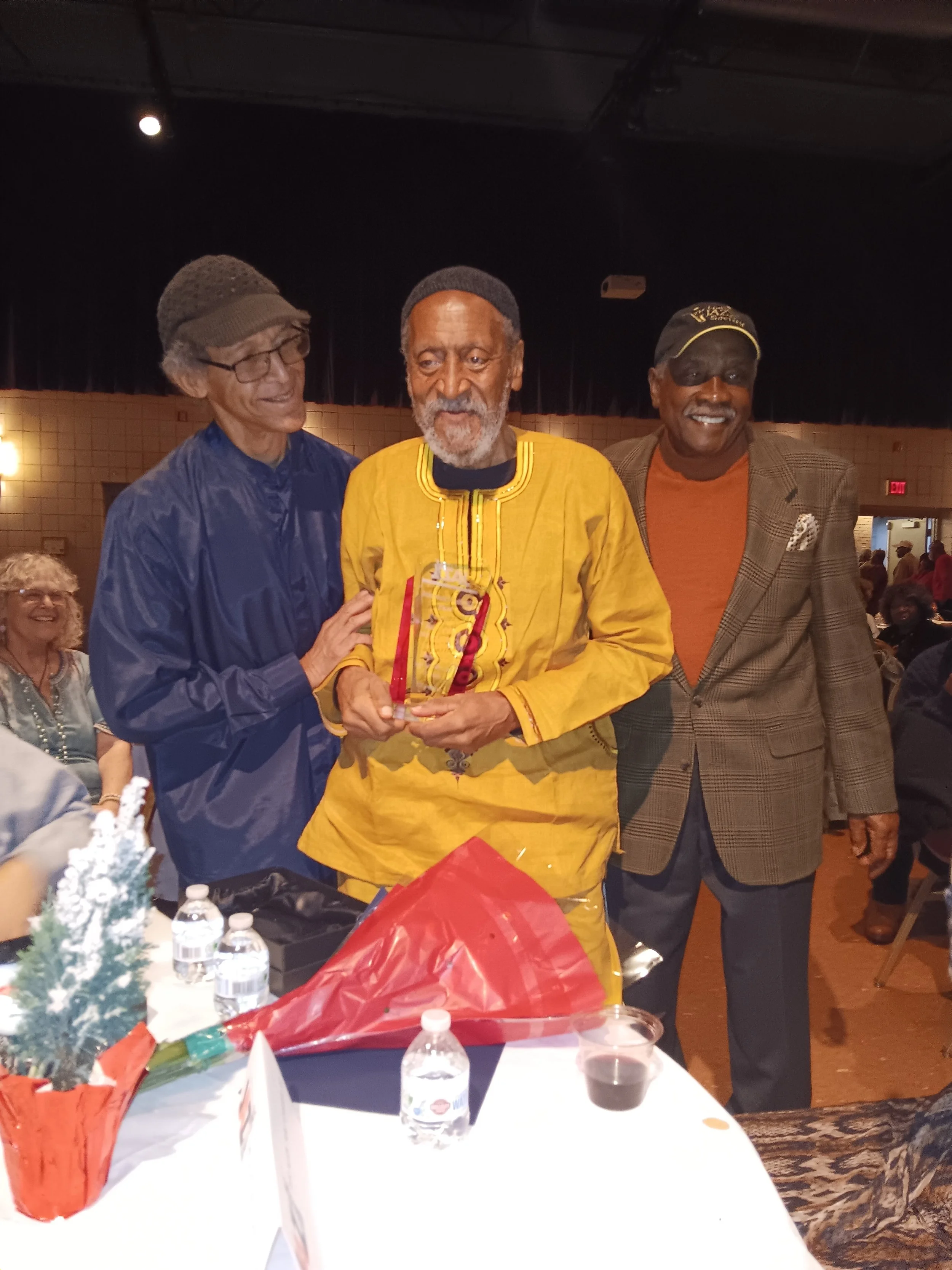 MDR, Baba Al Carter & Fred Ward. Photo by Maurice Robertson.