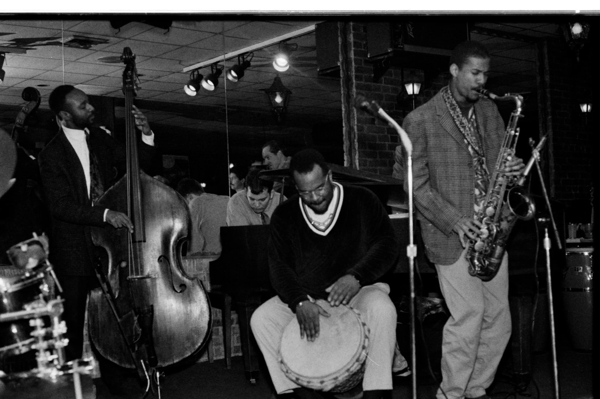 Nat Reeves 880 Club. Photo by Maurice Robertson.