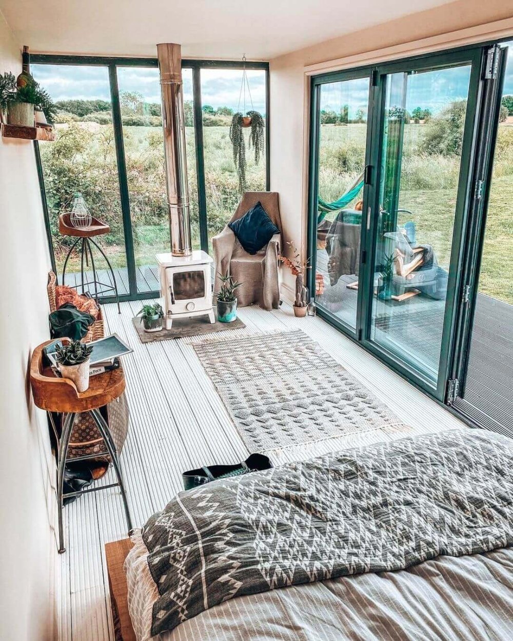 5 Pros and Cons of Living in a Tiny Prefab Home — soovy