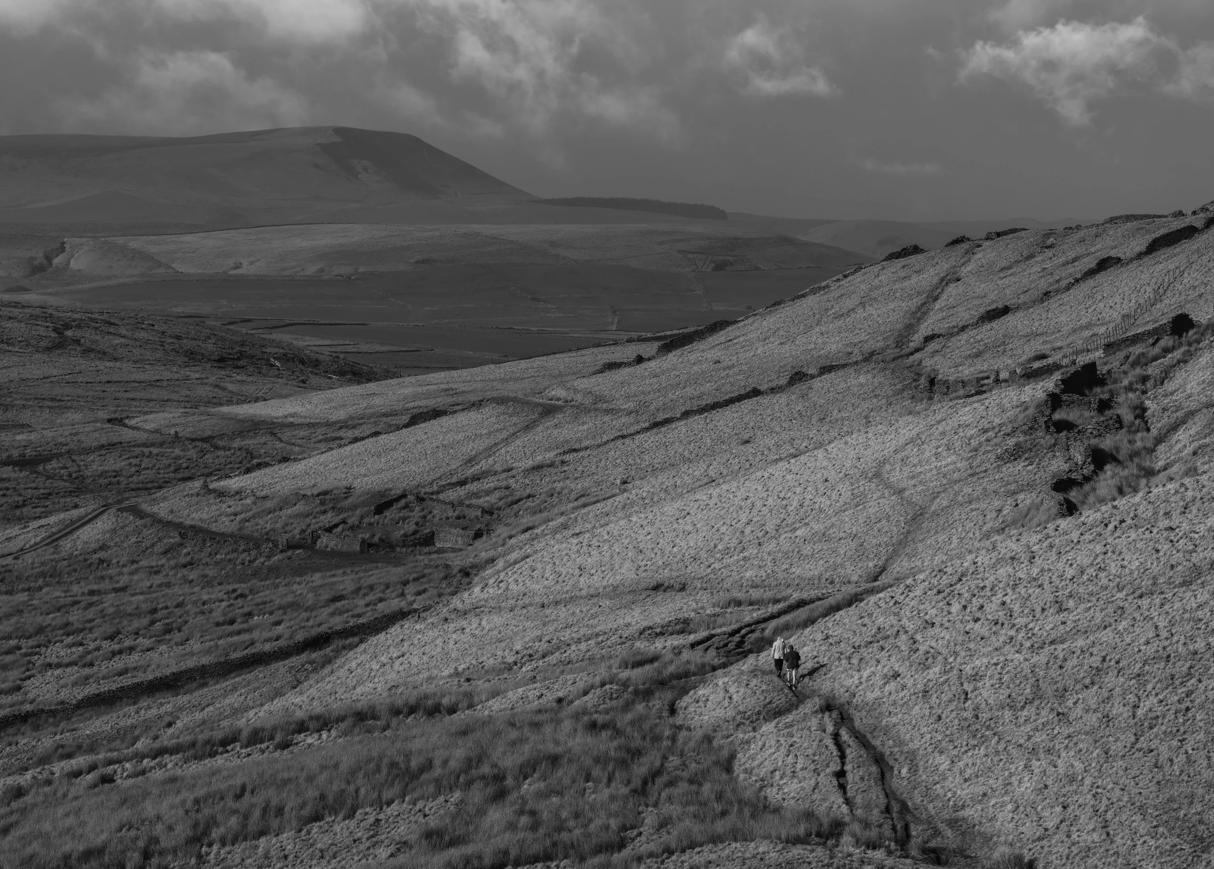 foe-edge-edwin-waugh-trail-black-and-white..jpg