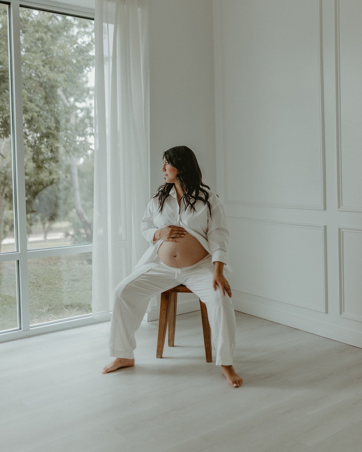 Summing up Brenda + Jared&rsquo;s maternity session in one word: dreamy ☁️🫧💭🌸 

Picking 10 slides was a struggle and I&rsquo;m guaranteeing this will not be the last images I post! 

#fortworthphotographer #fortworthphotography #dallasphotographer