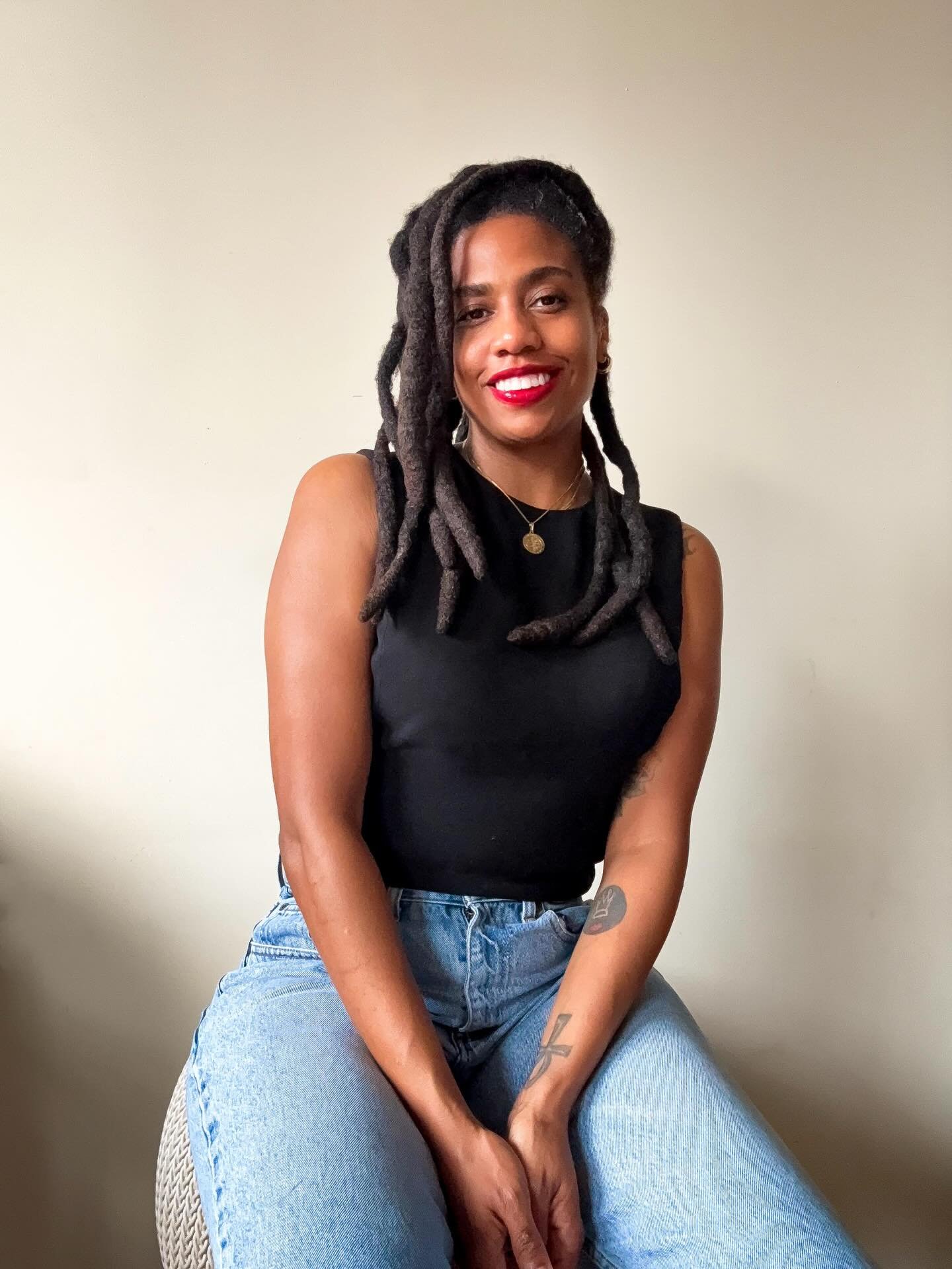 Who knew when we hung her art on our office walls and drew inspiration from her affirmation deck that @queenloany would one day join #teamrsc? 🔮

We are beyond fired up to welcome Saloan Dunlap to Rachel Sutherland Communications as a communications