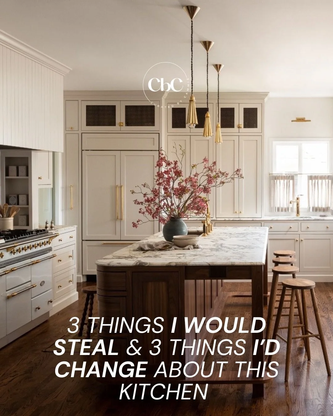 Happy Wednesday! Here are some elements of this kitchen that I love as a designer and a few things I would change.

 What are your favorite elements? 

#design #kitchen #trending #interiors