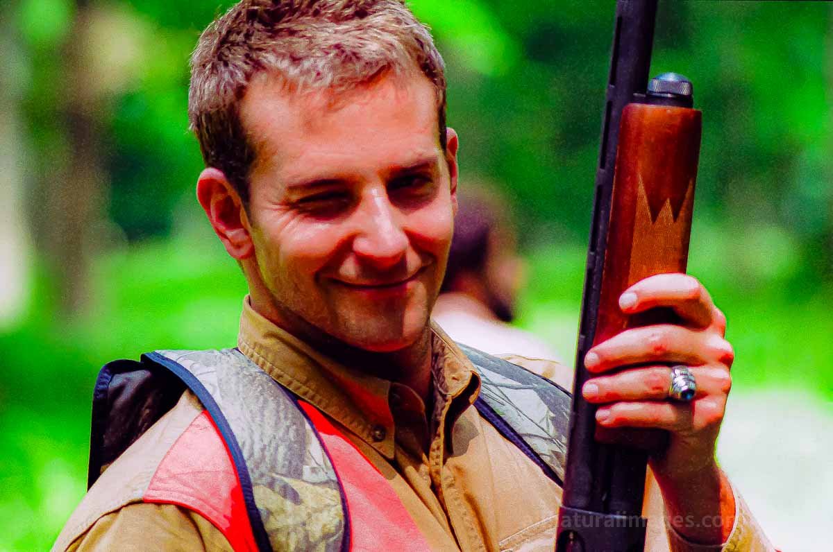 HUNTING SCENE, WEDDING CRASHERS 2005