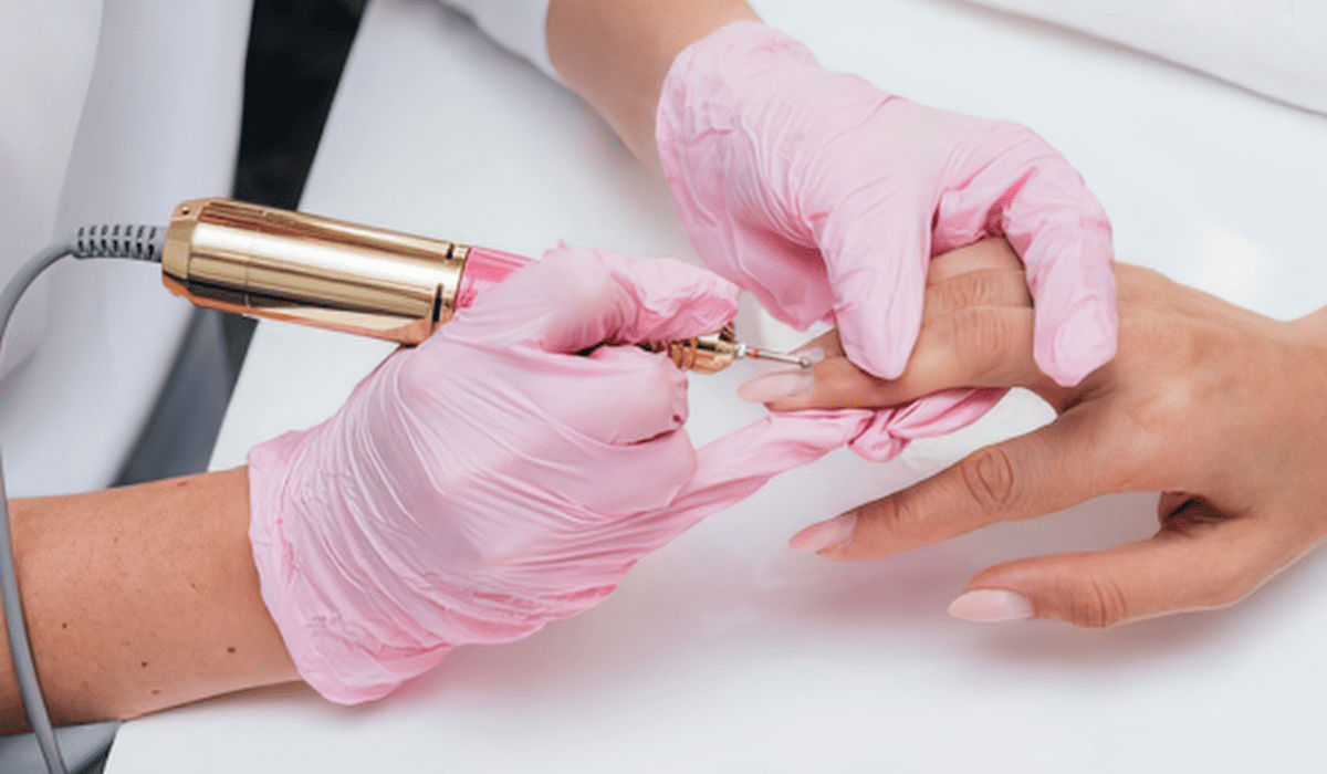 Healthy Manicure Options Explained: Gel, Dip, Acrylic, and Natural Nails