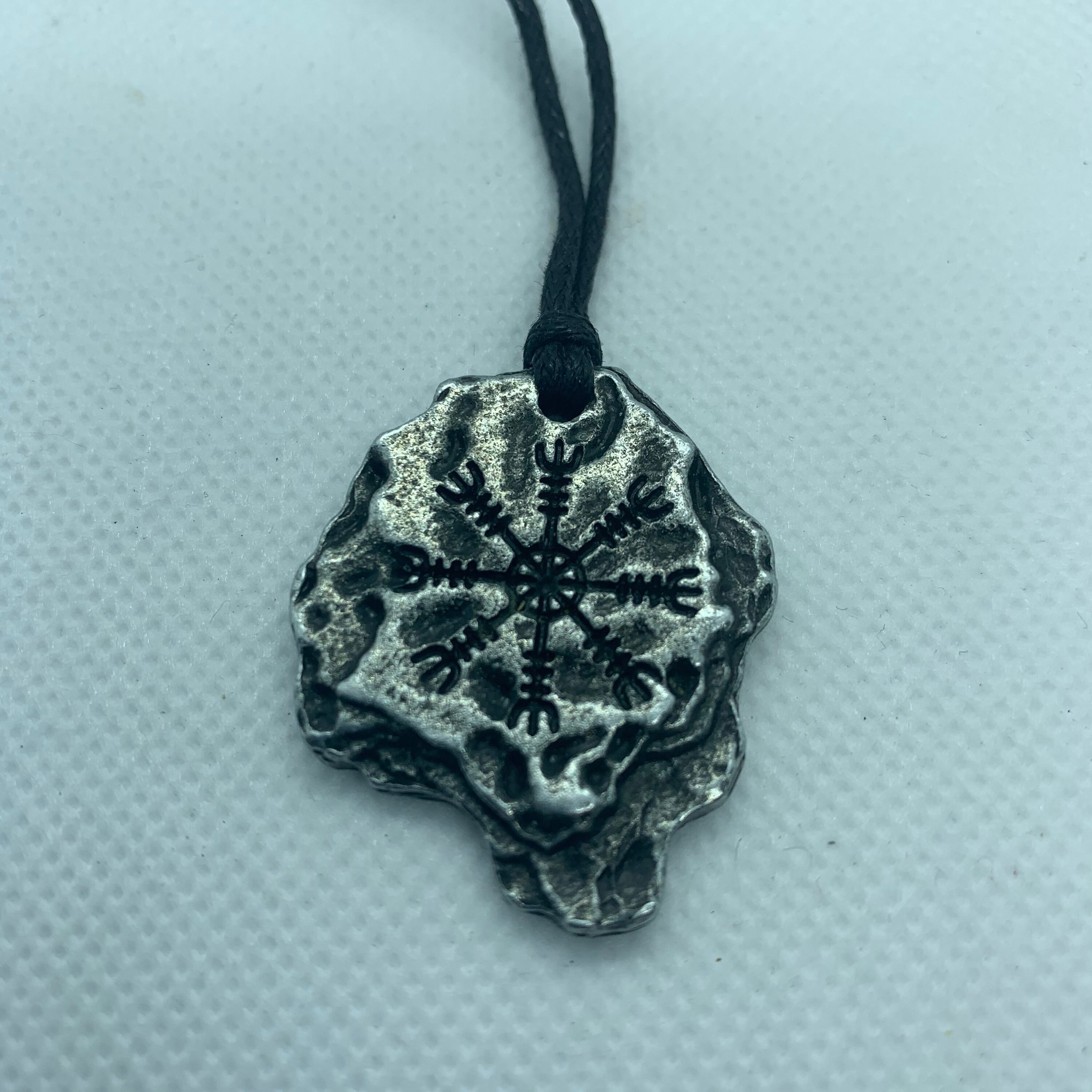 https://i.etsystatic.com/23887832/r/il/88355a/2440032102/il_fullxfull.2440032102_dapd.jpg