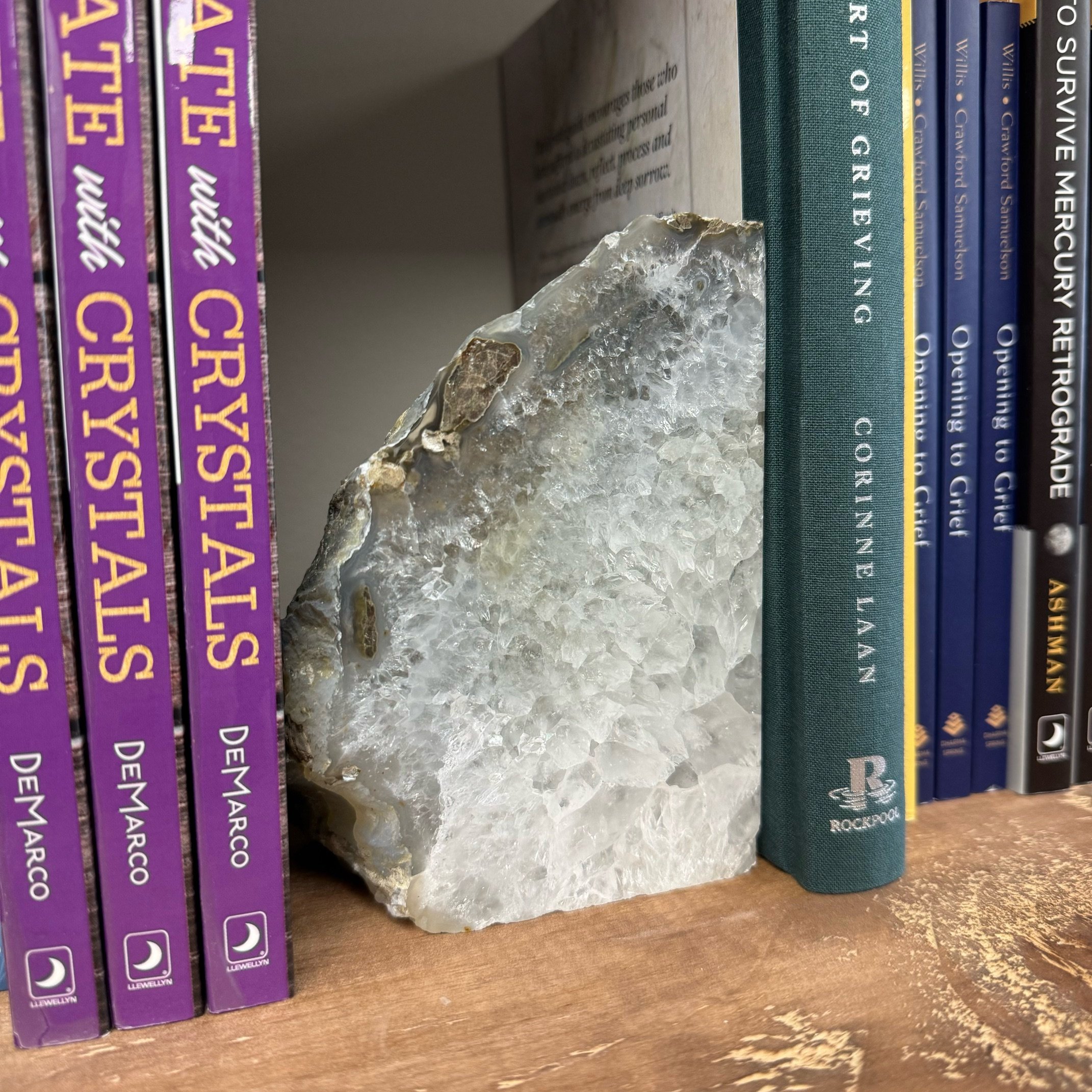 QTZ Bookend Shelf.jpeg