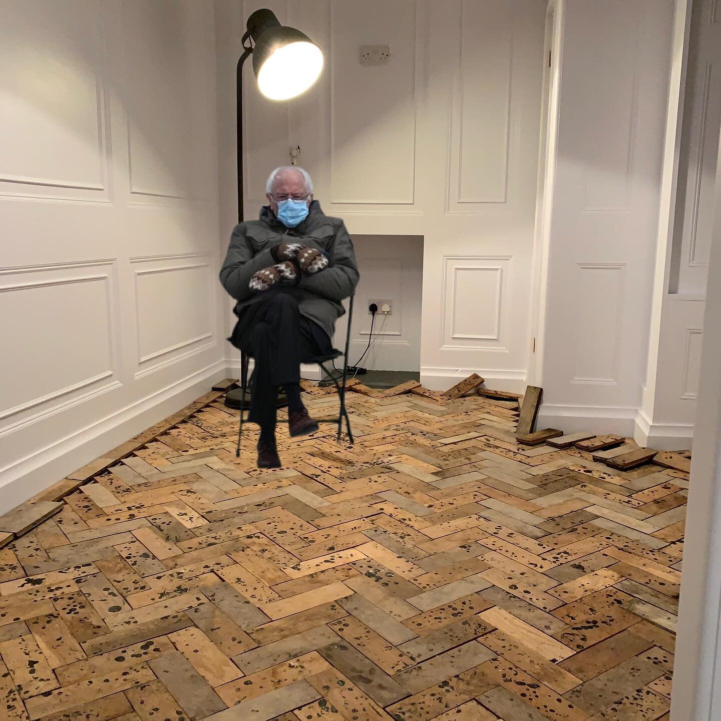Just patiently waiting for the parquet to get Bernie sanded.... This is taking longer than expected! 😂
.
.
.
.
.
.
#interiorlovers #topstylefiles #doityourself
#finditstyleit #farrowandball #georgiantownhouse #periodhome #georgianhome #picoftheday #