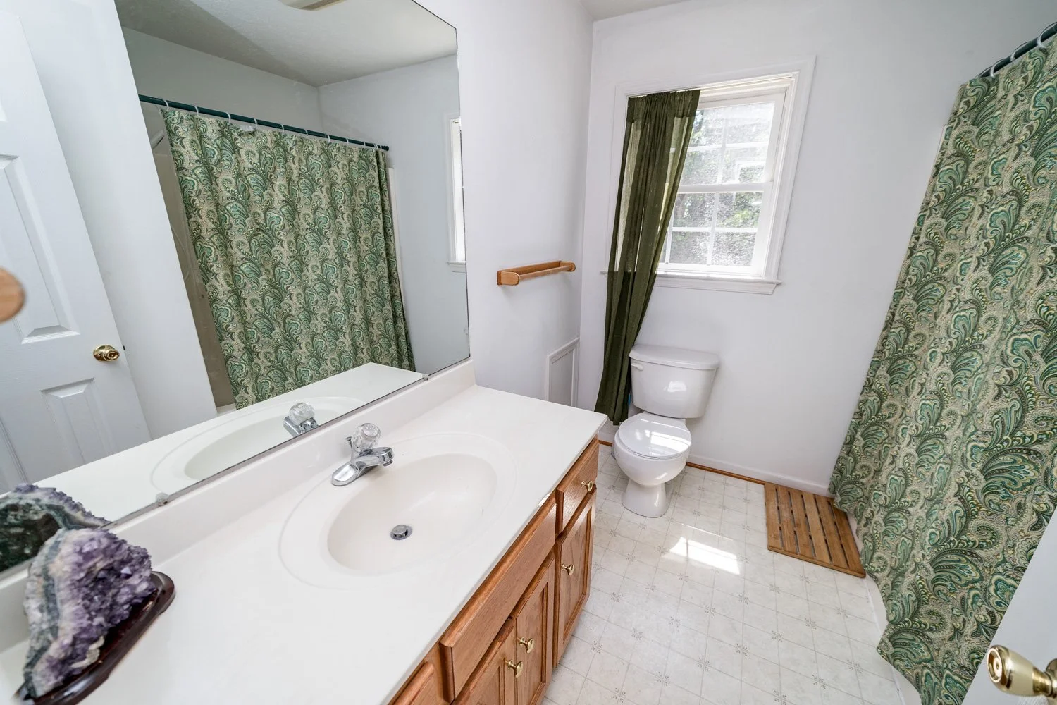 72 Viking Drive-49.jpg