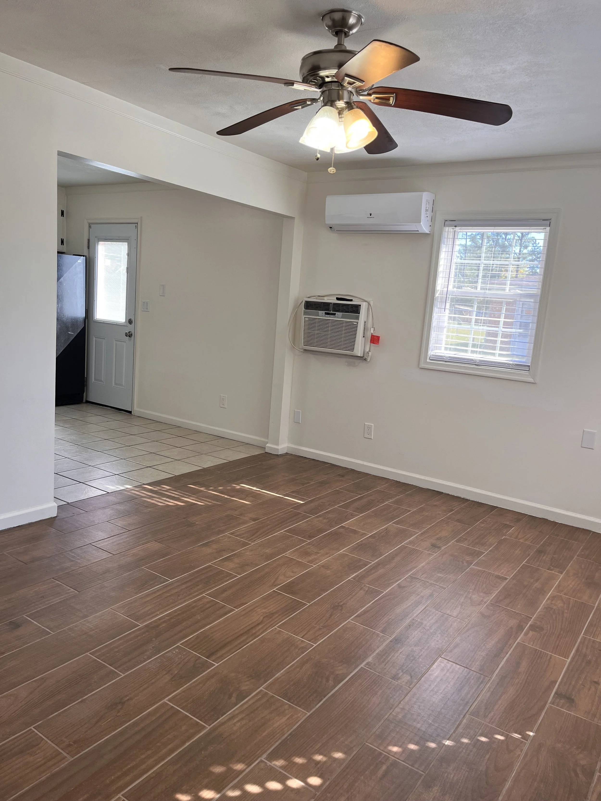 215 Bryant Rd B 10.jpg