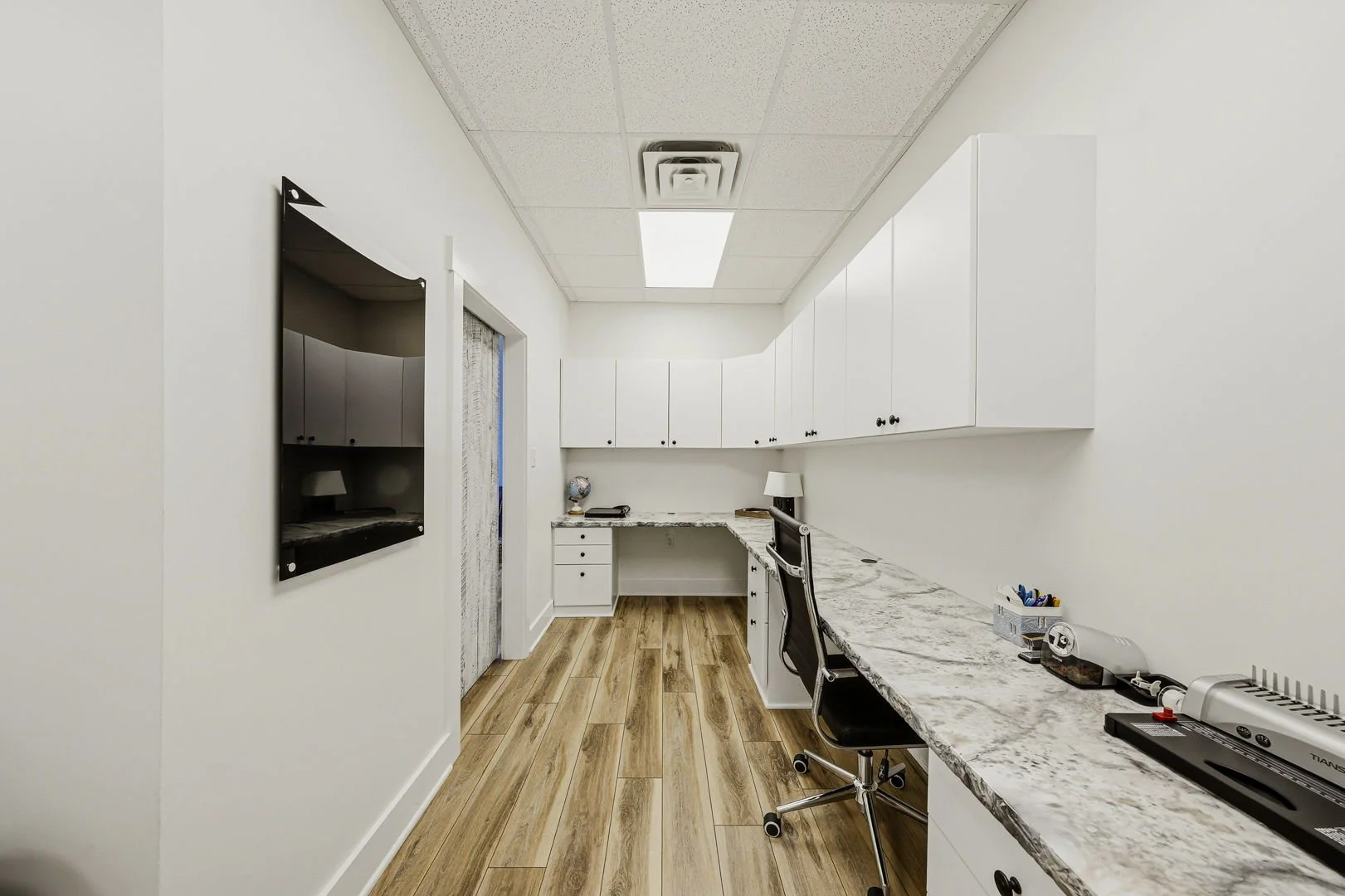 40-web-or-mls-18800-forest-rd.jpg