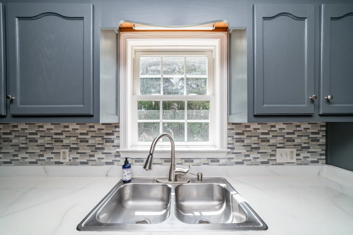 72 Viking Drive-34.jpg