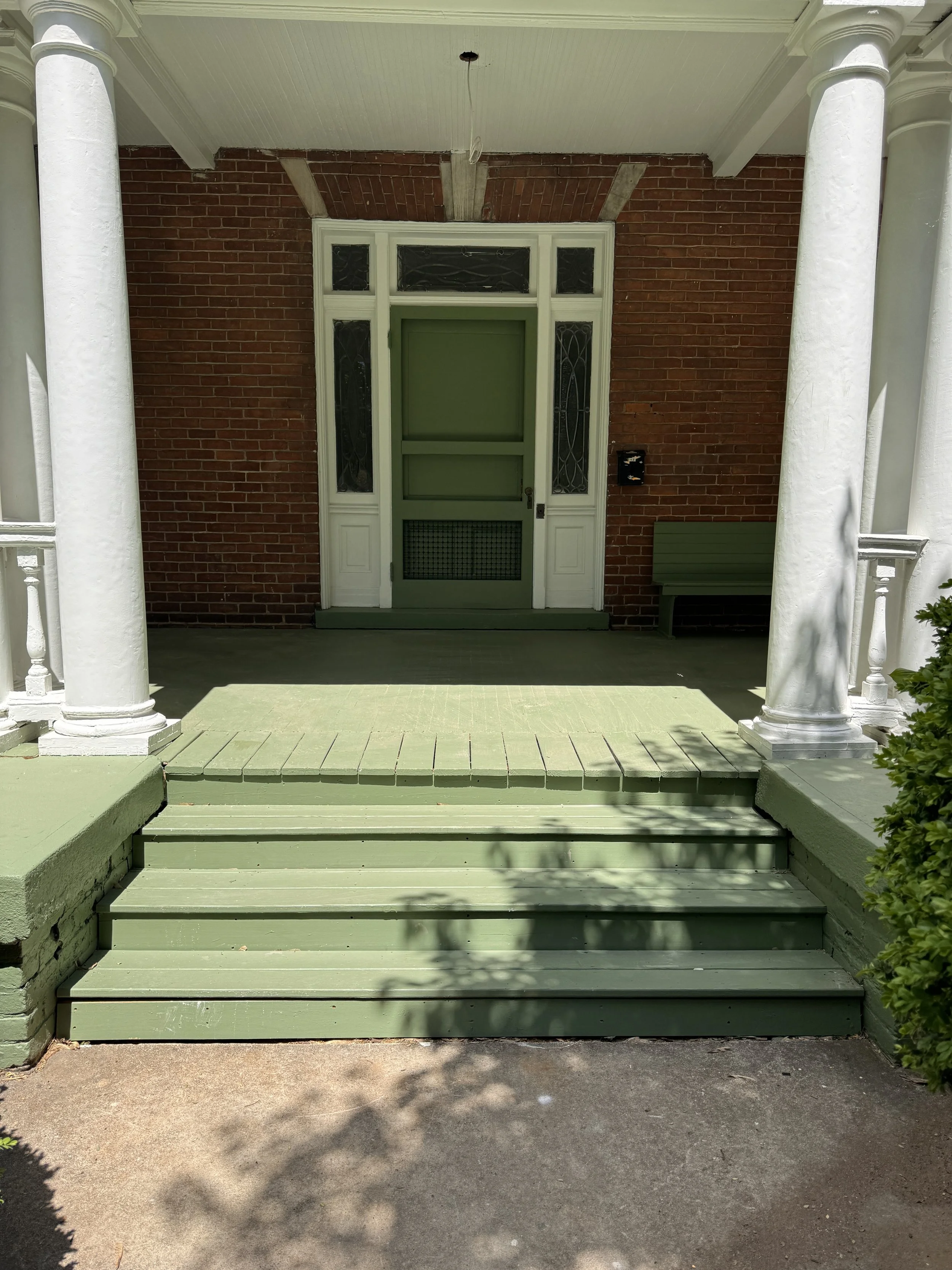 1308 Clay St Unit 3 2.JPG