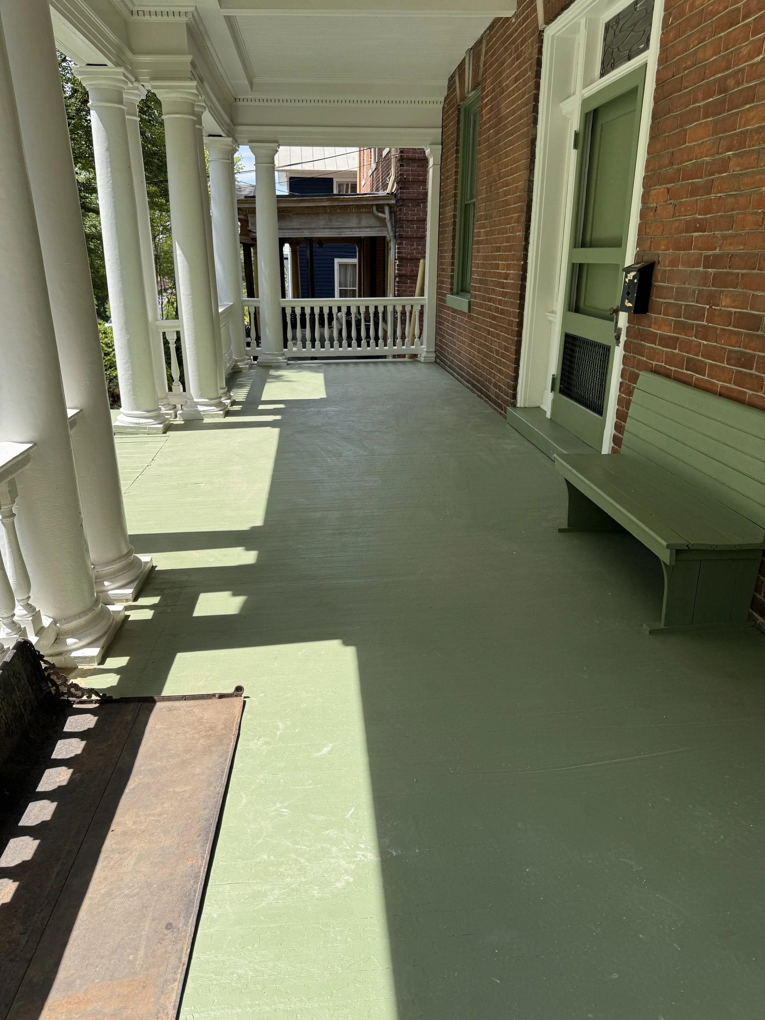 1308 Clay St Unit 3 3.JPG