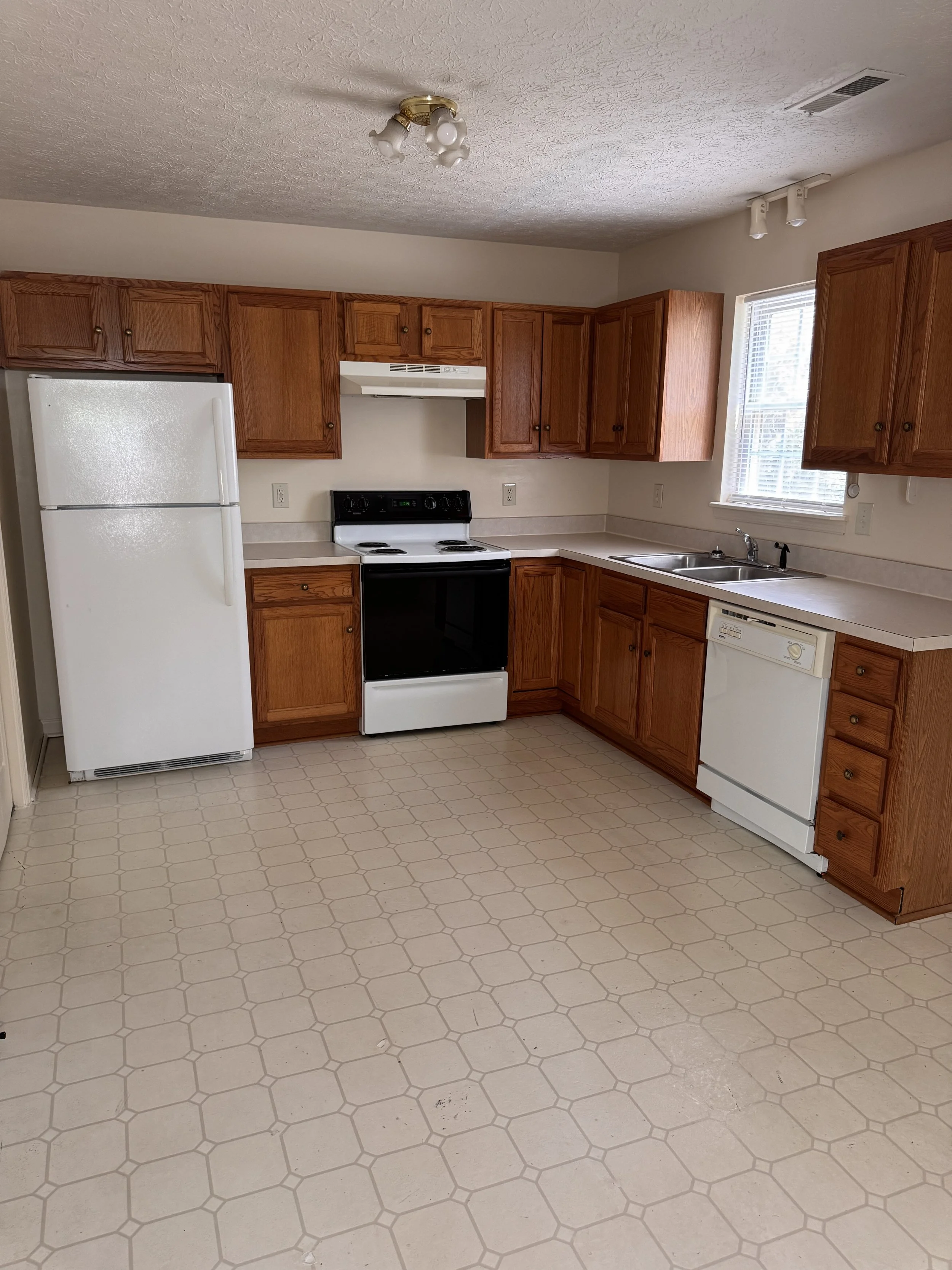 540 Monticello B9.JPG