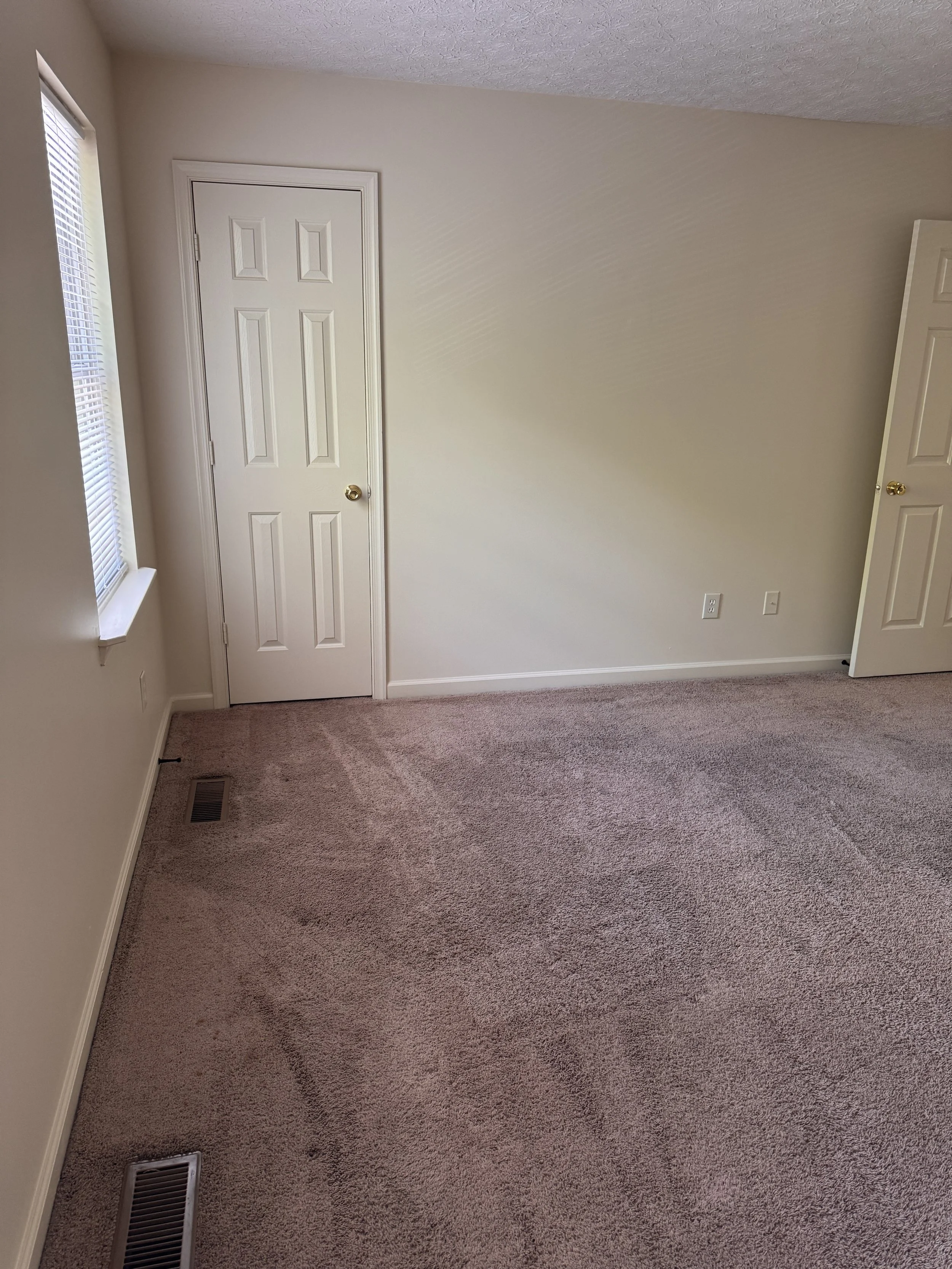 540 Monticello B19.JPG