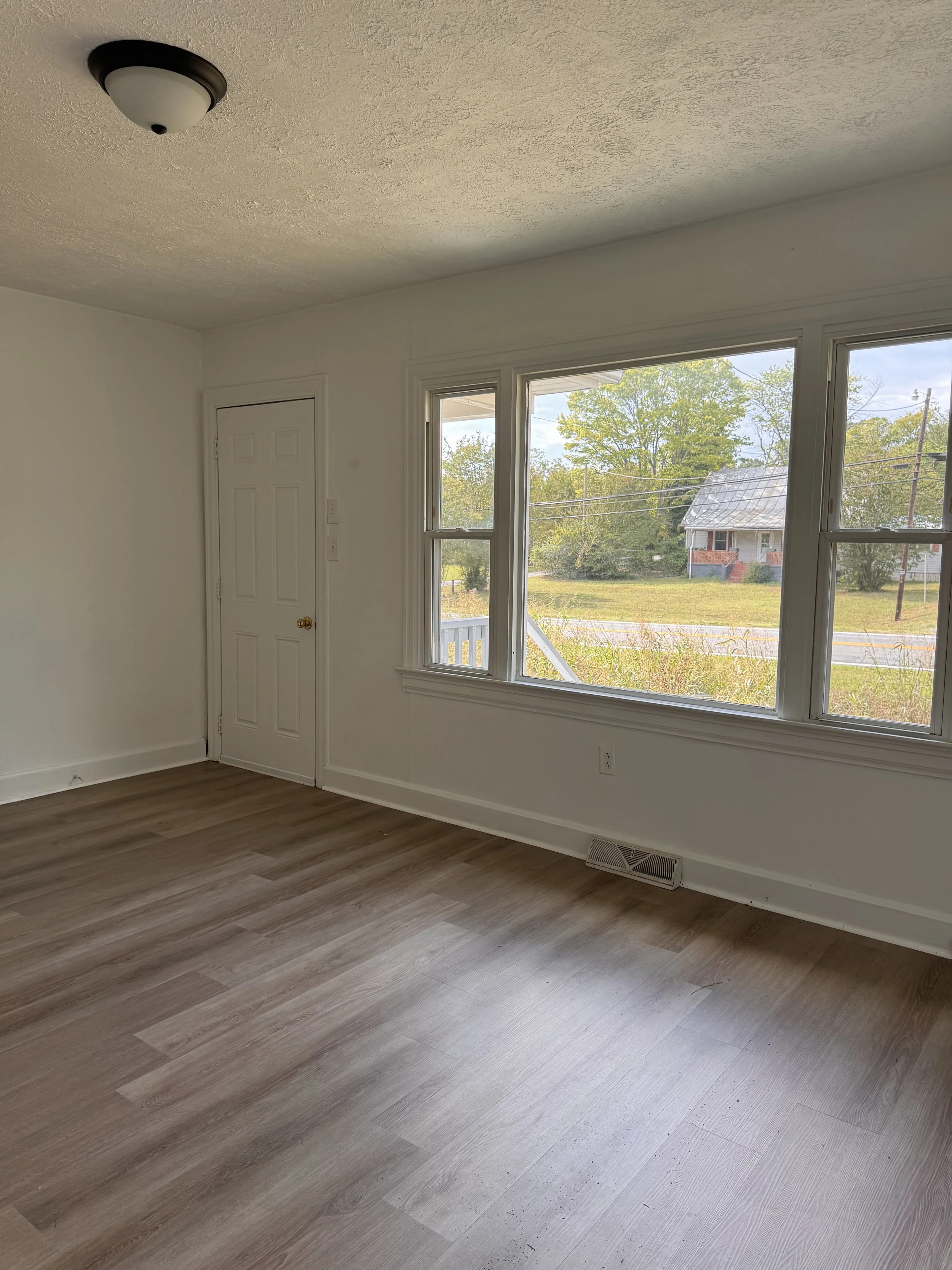 4641 Shula Dr12.JPG