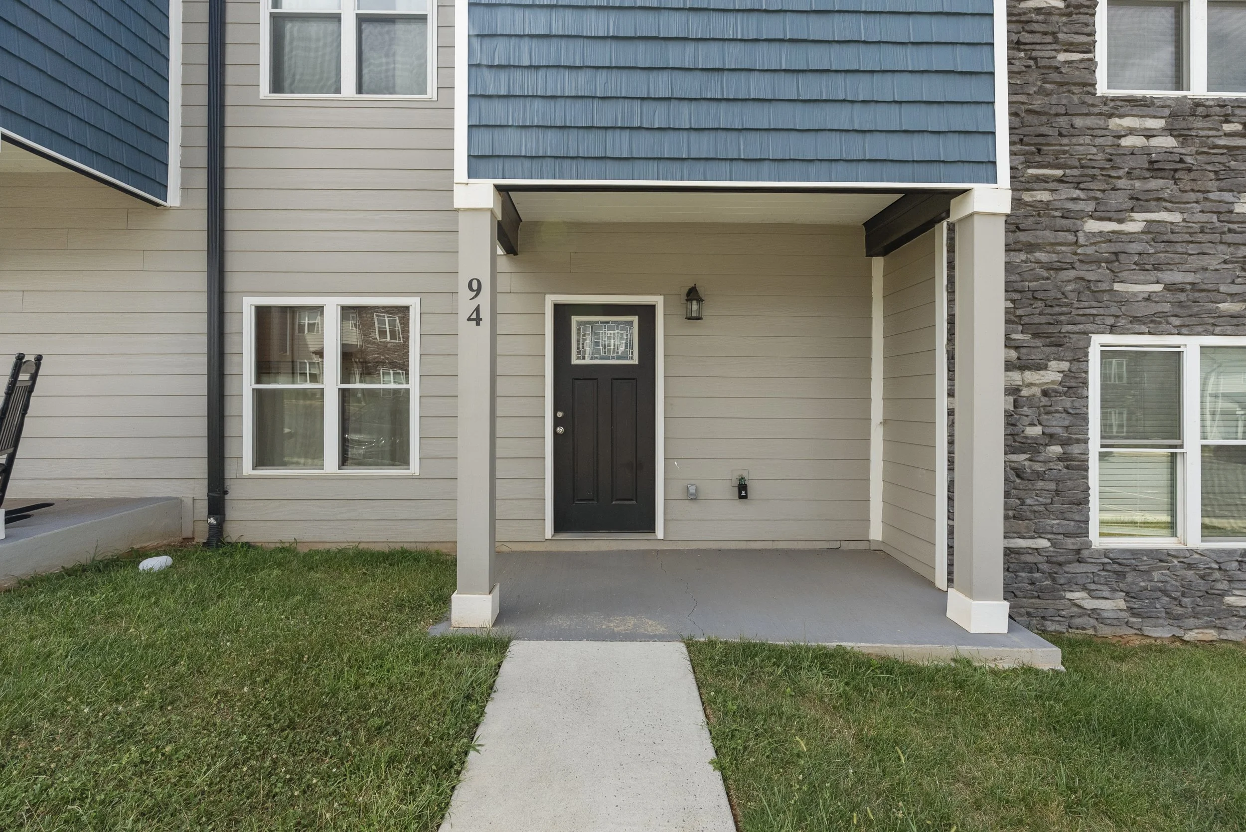 94 emmanuel ct_032.jpg