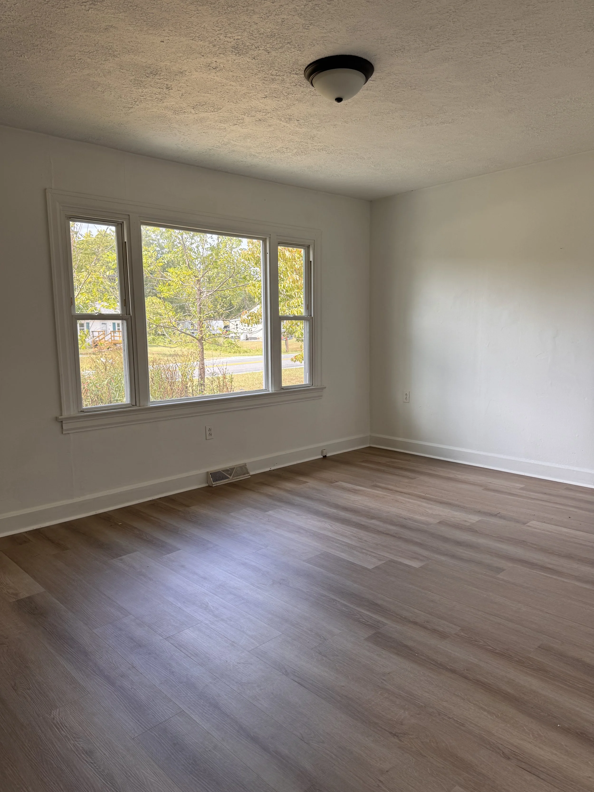 4641 Shula Dr11.JPG
