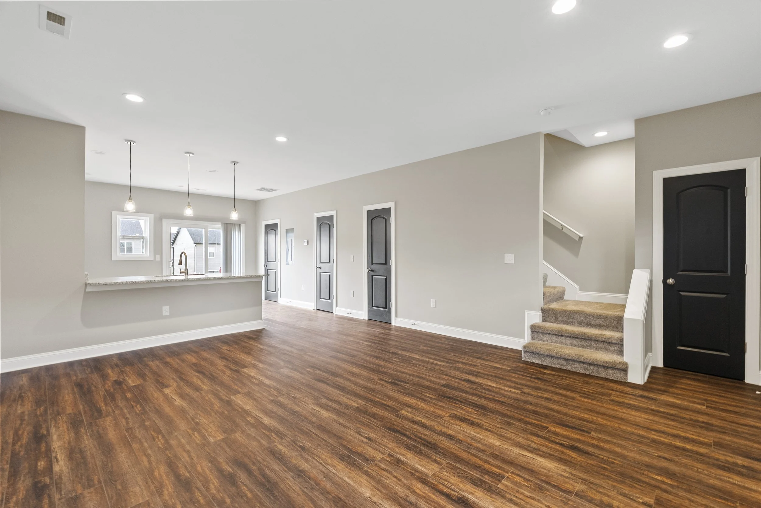 94 emmanuel ct_005.jpg