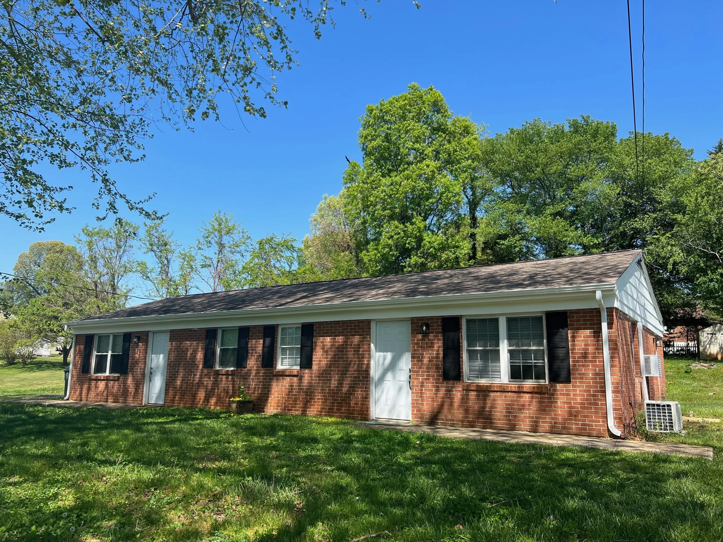 215 Bryant Rd B 18.jpeg