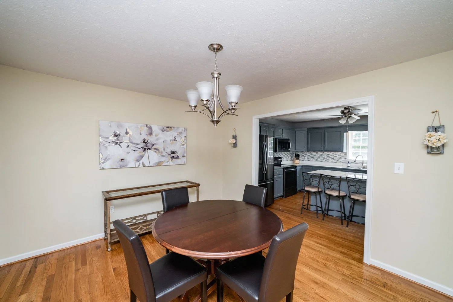 72 Viking Drive-37.jpg