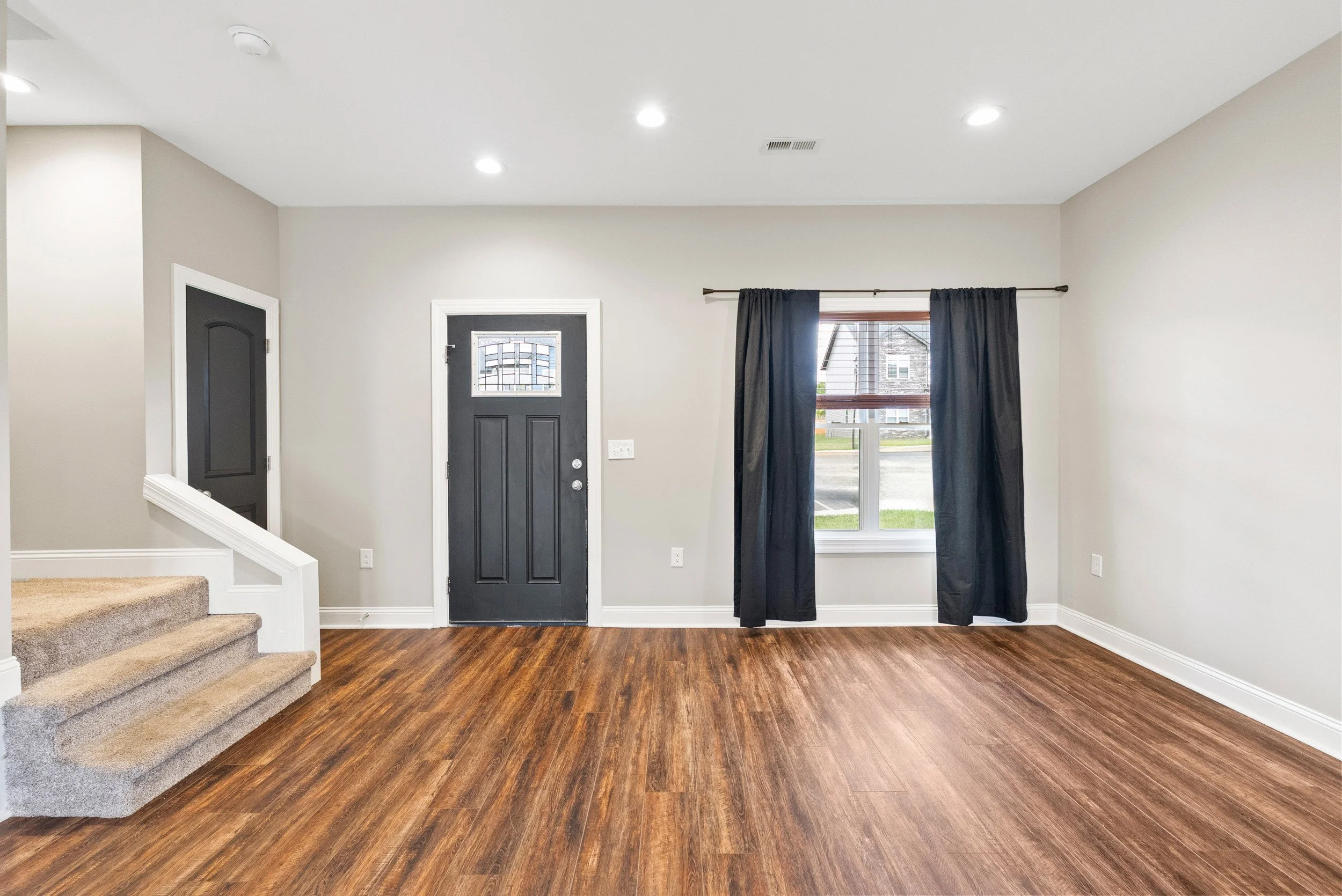 94 emmanuel ct_003.jpg