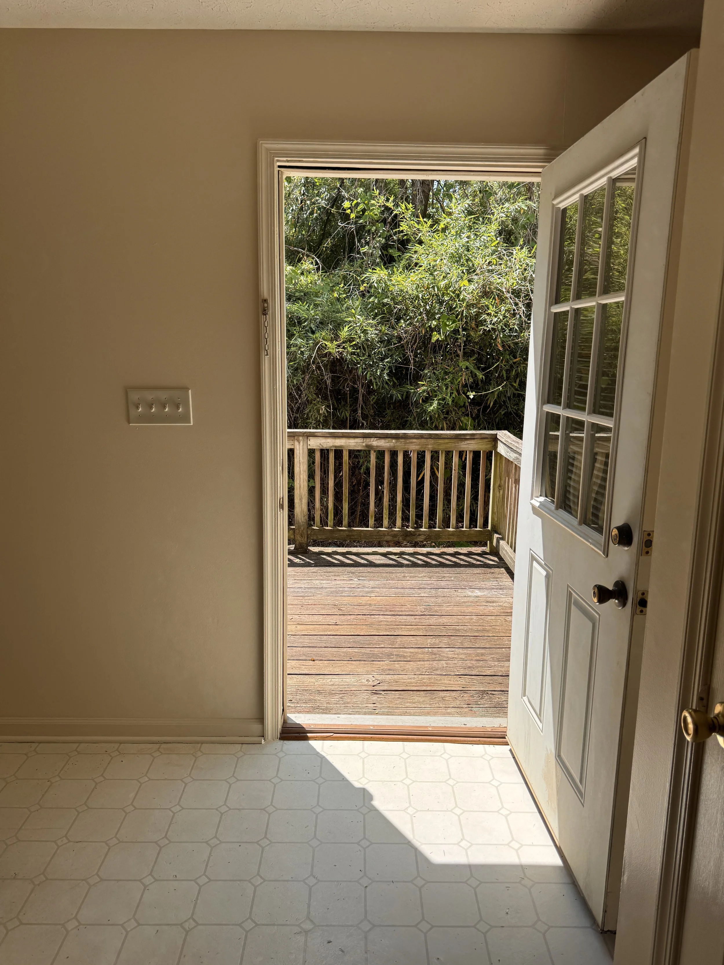 540 Monticello B11.JPG