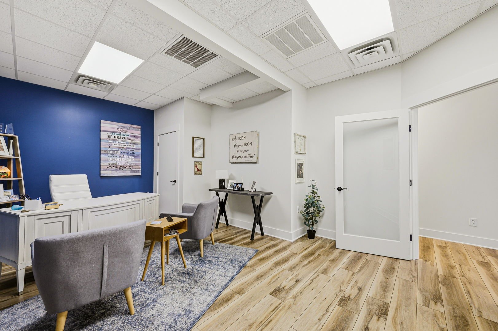 17-web-or-mls-18800-forest-rd.jpg