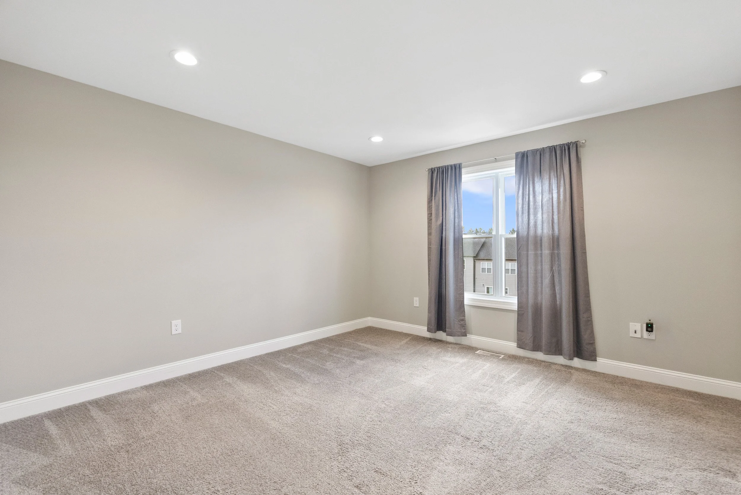 94 emmanuel ct_020.jpg