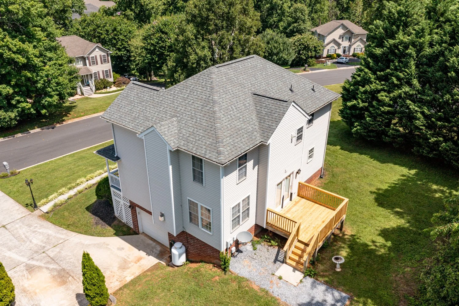 72 Viking Drive-16.jpg