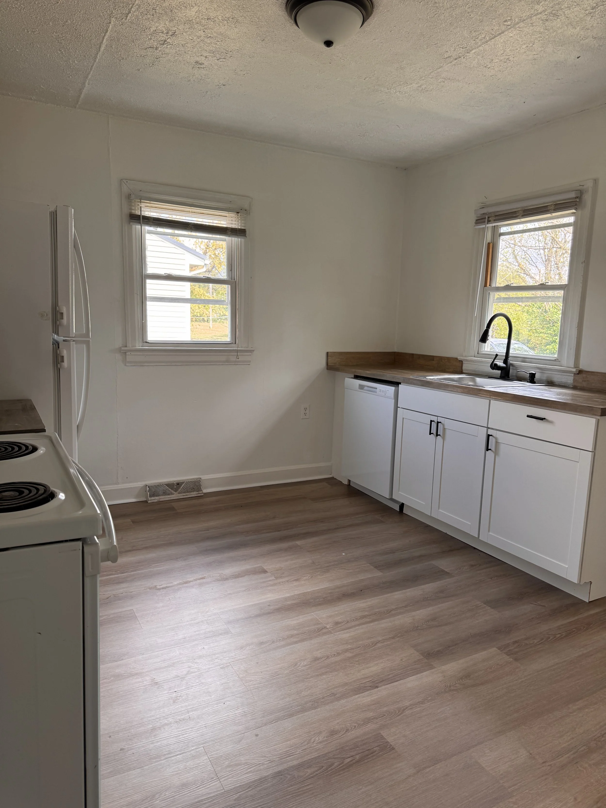4641 Shula Dr4.JPG