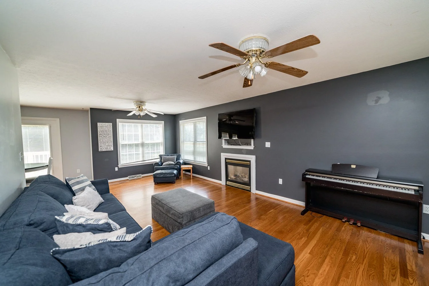 72 Viking Drive-25.jpg