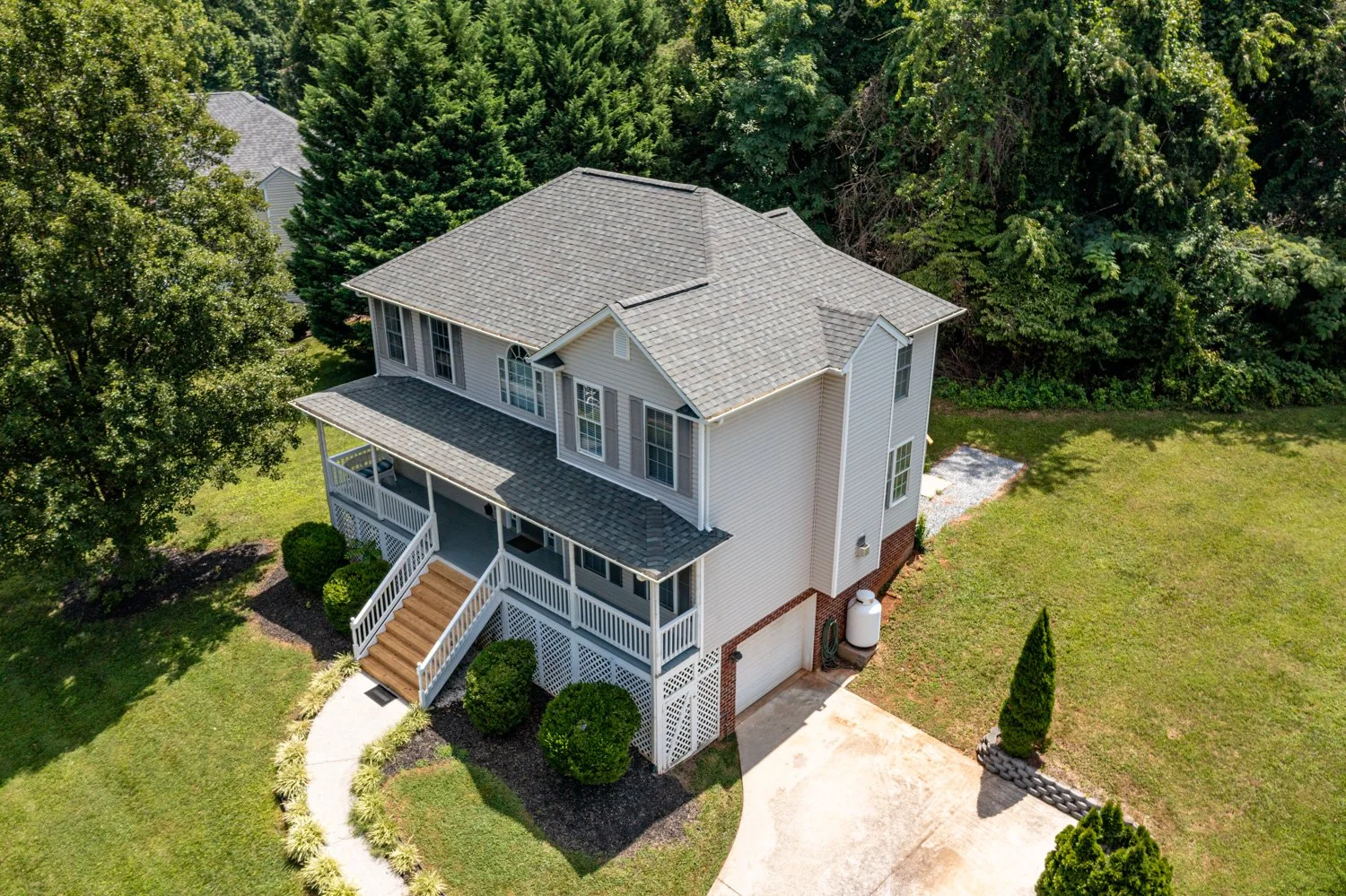 72 Viking Drive-14.jpg