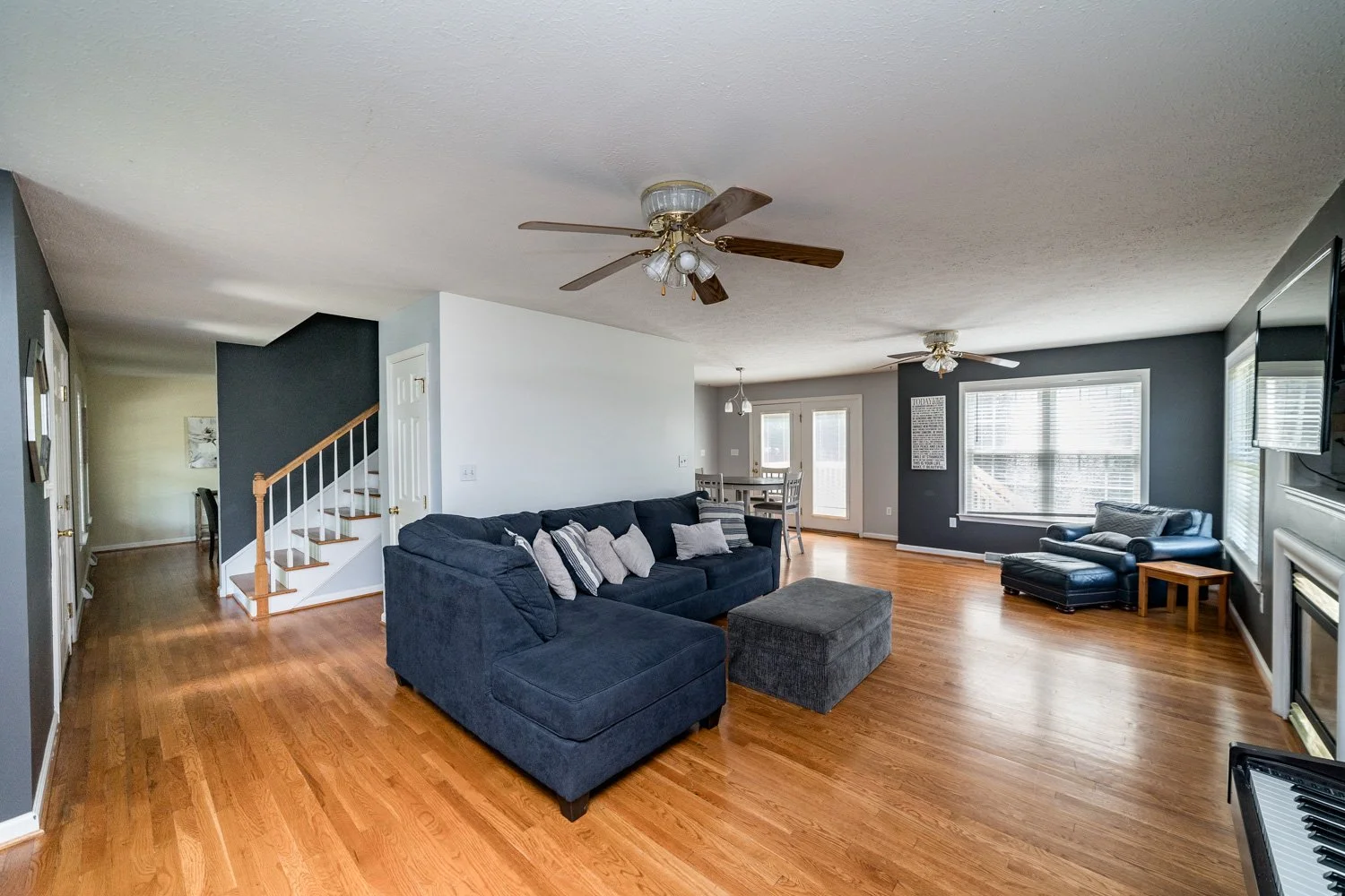 72 Viking Drive-27.jpg