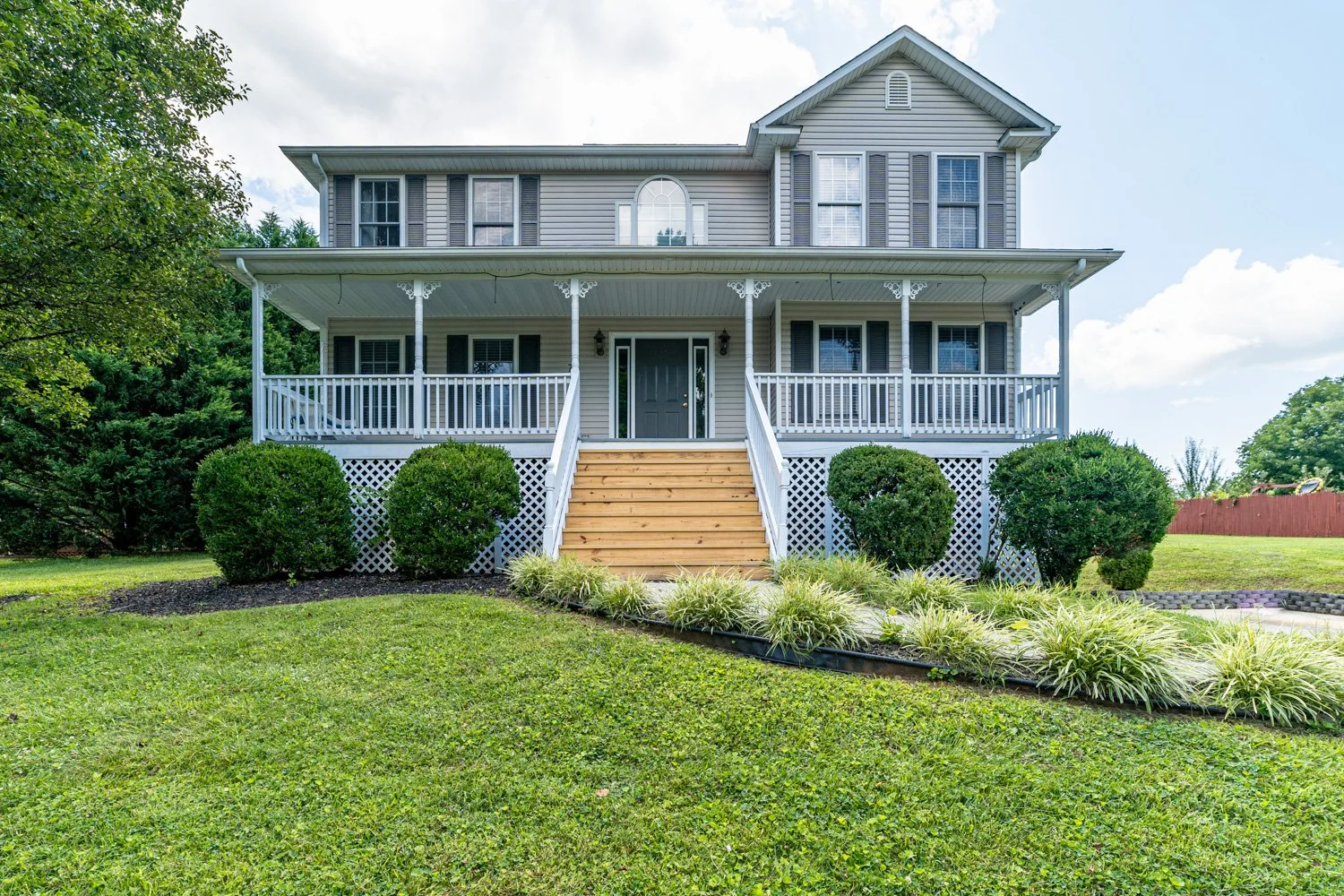 72 Viking Drive-1.jpg