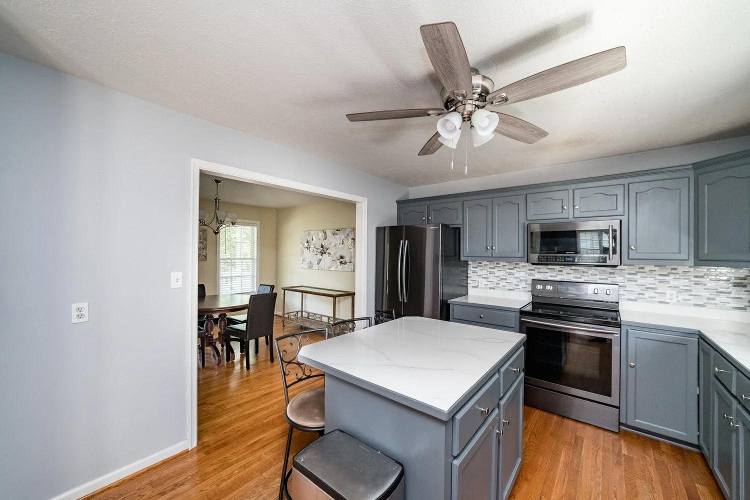 72 Viking Drive-31.jpg