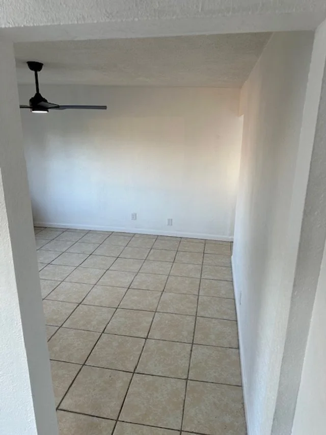 2013 1:2 Early St18.jpeg