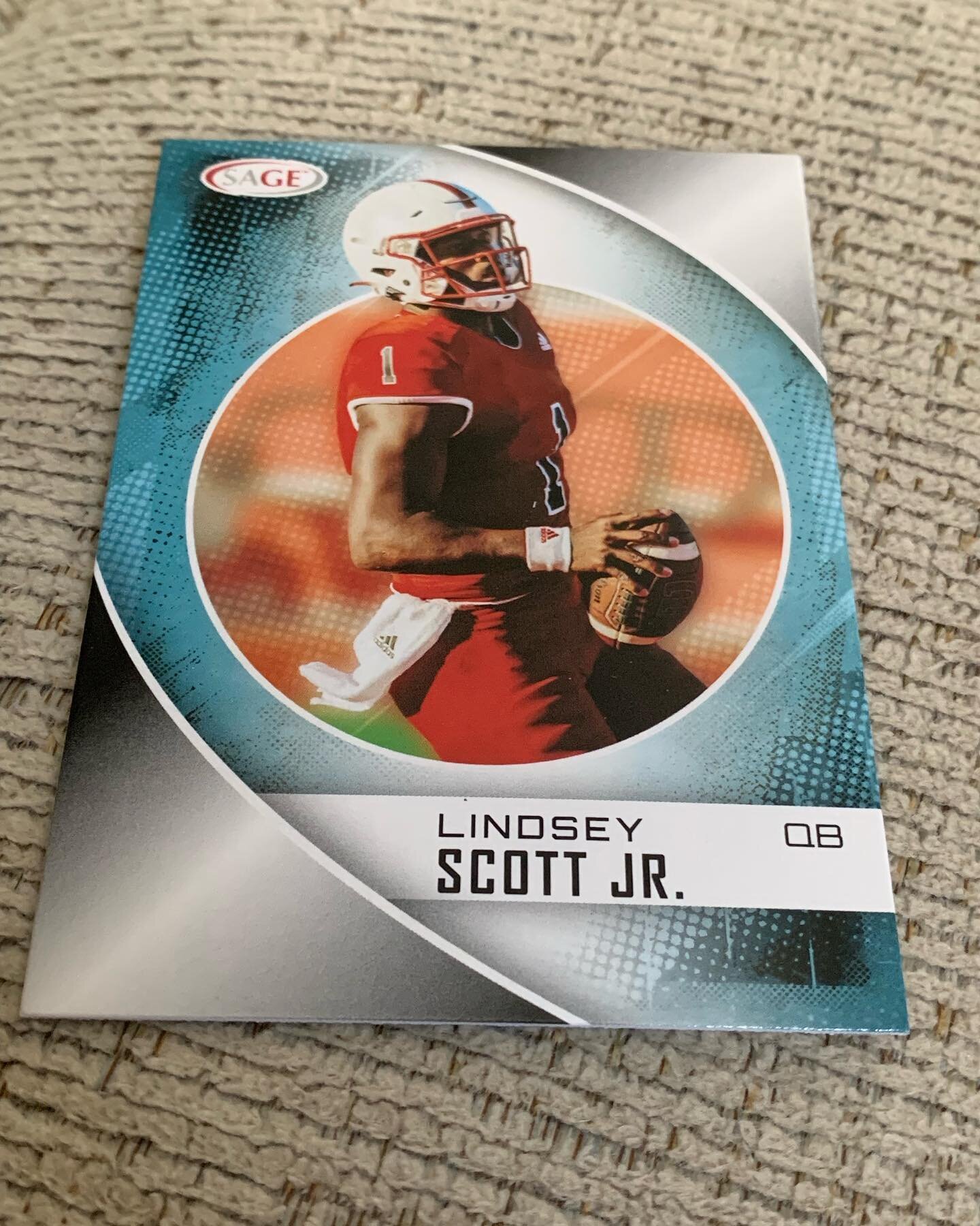 When you buy a pack of football cards at your local Wal-Mart and get someone you know. Awesome find by our very own Andy Seaman! 

It&rsquo;s a great day to be alive and to be a Cardinal! 👌

#uiw #uiwfootball #uiwathletics #uiwcardinals #uiwpride #u