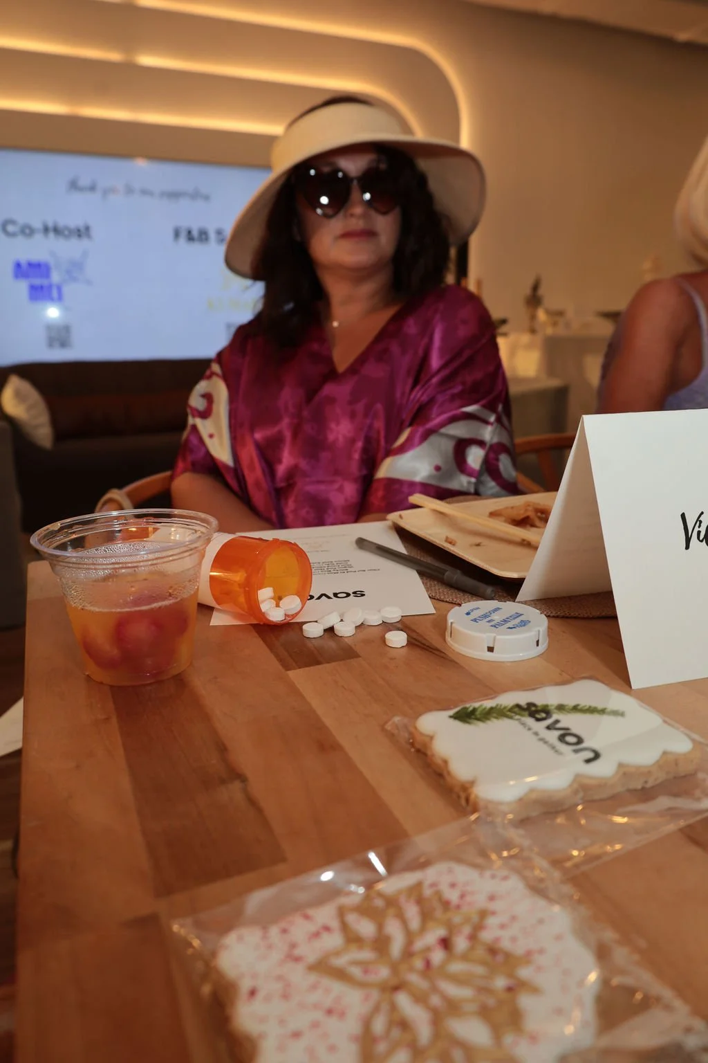 082925 Murder Mystery White Lotus IMG_8757_white_lotus.JPG