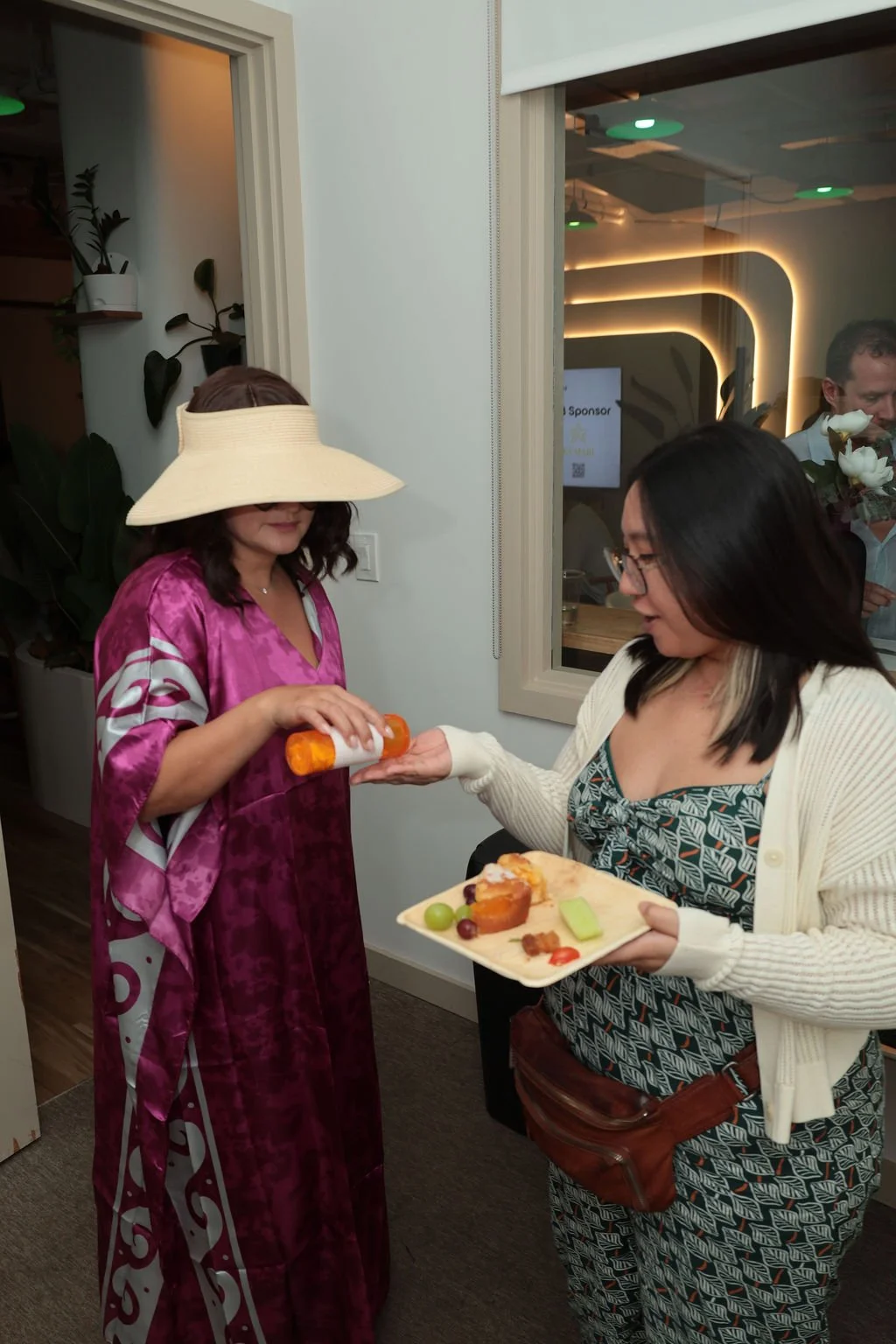 082925 Murder Mystery White Lotus IMG_8796_white_lotus.JPG