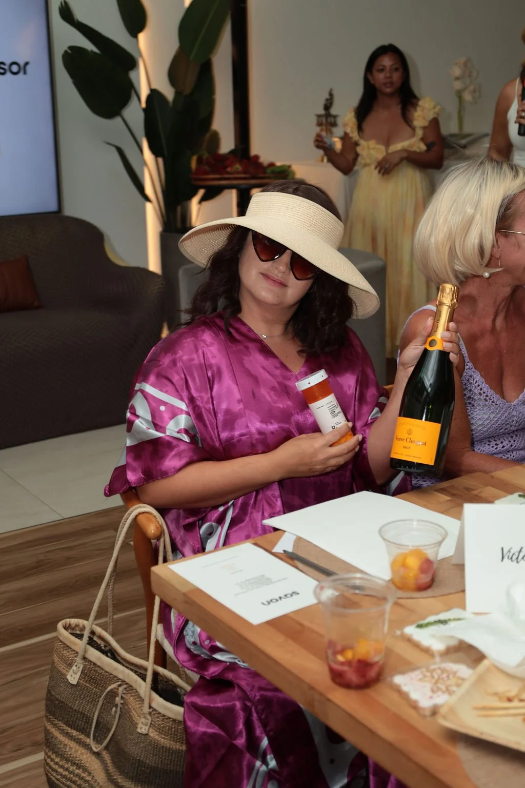 082925 Murder Mystery White Lotus IMG_8828_white_lotus.JPG