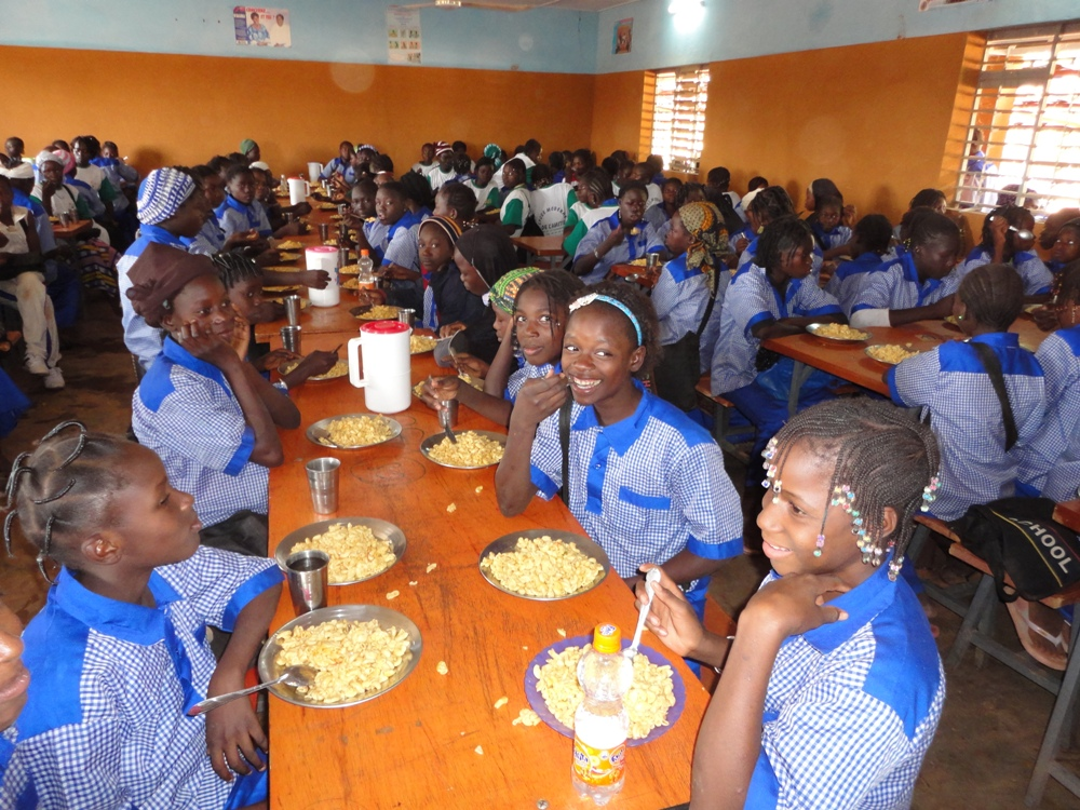 85% of Secondary School Girls at the Lycee Moderne de l’Amitie Pass BAC Exams 2022