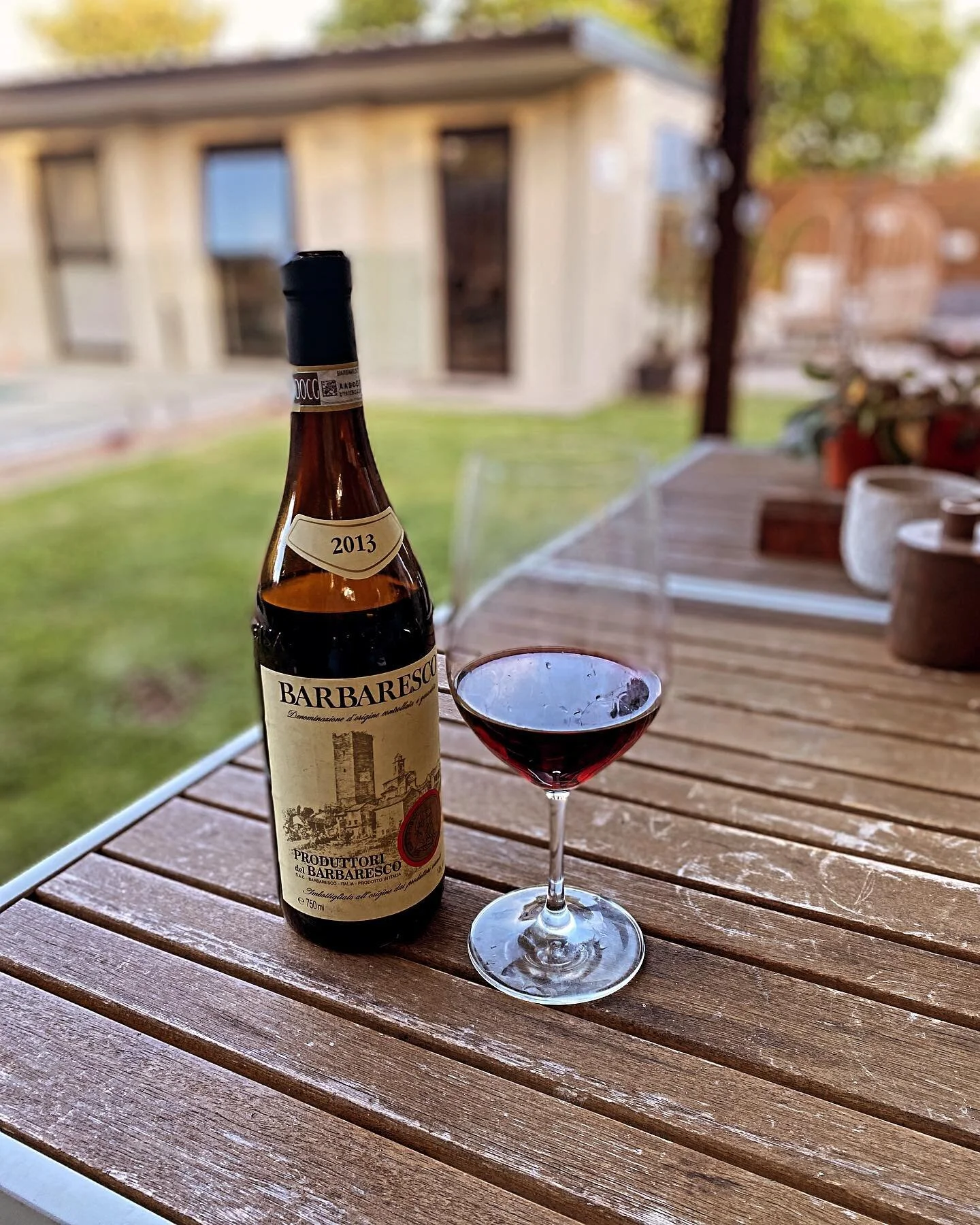2013 Produttori del Barbaresco &ldquo;Barbaresco &ldquo; @produttoridelbarbaresco #nebbiololover #atelier_devino #piemontwine 

Most enjoyable. Tannins now very smooth and the palate is richer with just a sense of development. 2013 is such a classic 