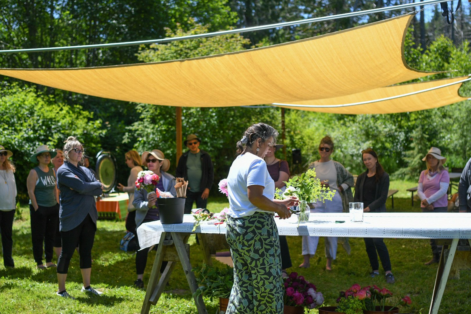 Heather Carnocki giving peony floral design demonstration